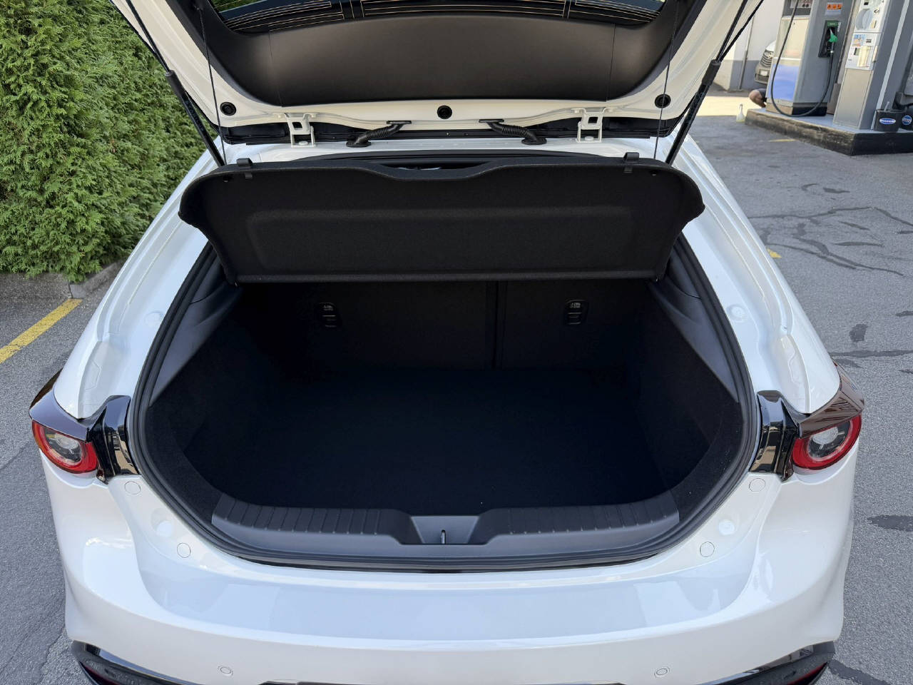 MAZDA 3 Hatchback 2.5 Exclusive-Line-image-10