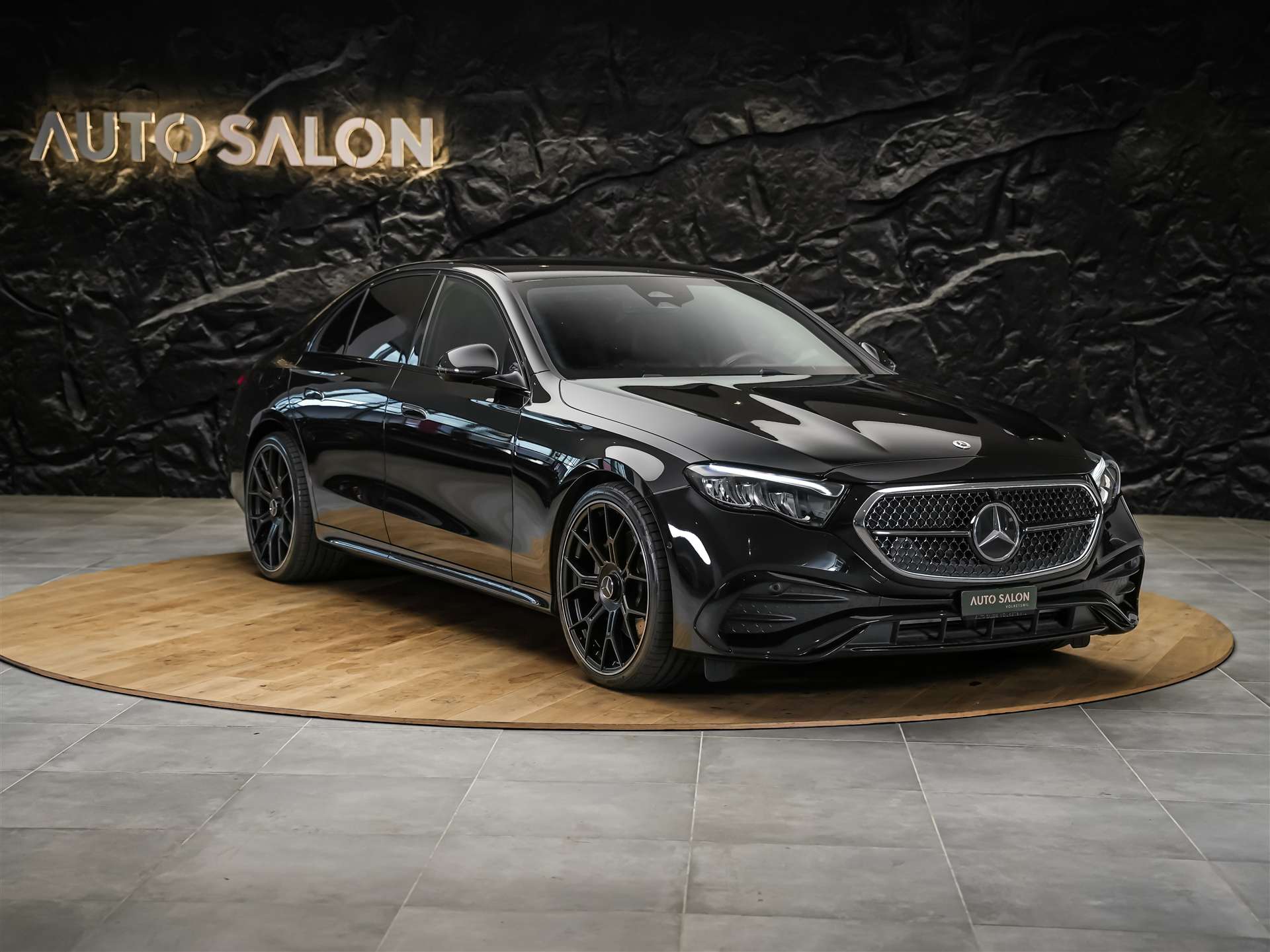 MERCEDES-BENZ E 220 d AMG Line 9G-Tronic 21" Felgen*Werksgarantie*Lenkradheizung*-image-5