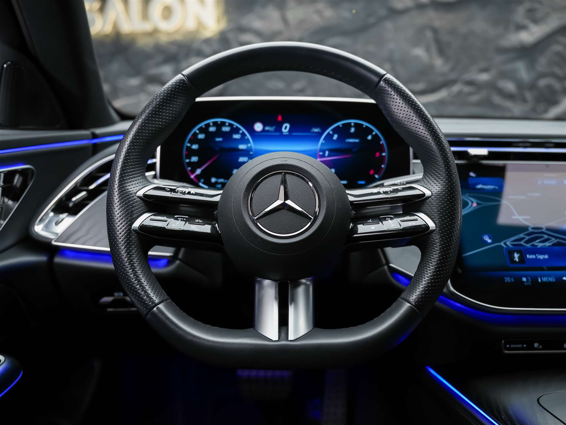 MERCEDES-BENZ E 220 d AMG Line 9G-Tronic 21" Felgen*Werksgarantie*Lenkradheizung*-image-26