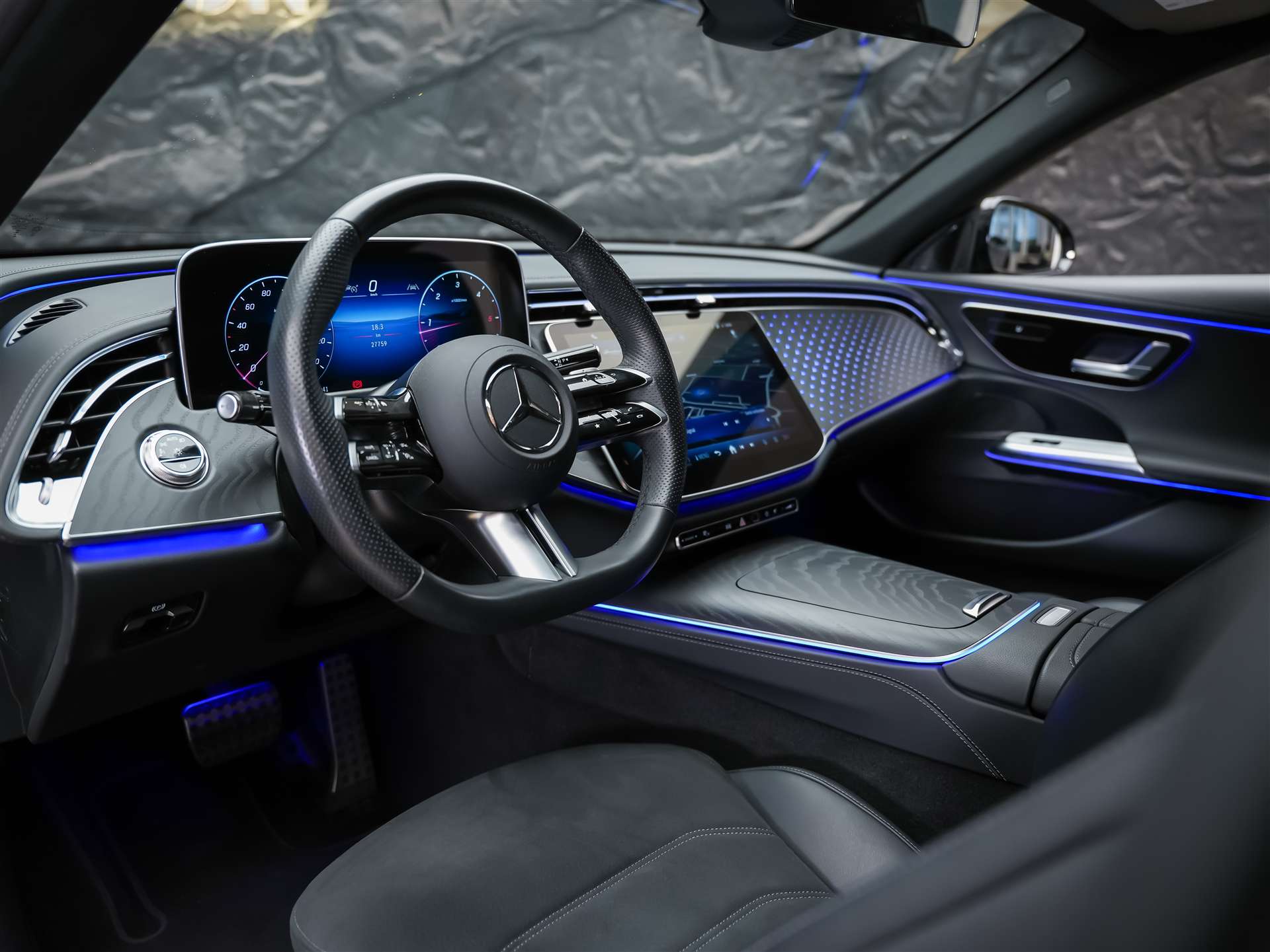 MERCEDES-BENZ E 220 d AMG Line 9G-Tronic 21" Felgen*Werksgarantie*Lenkradheizung*-image-8