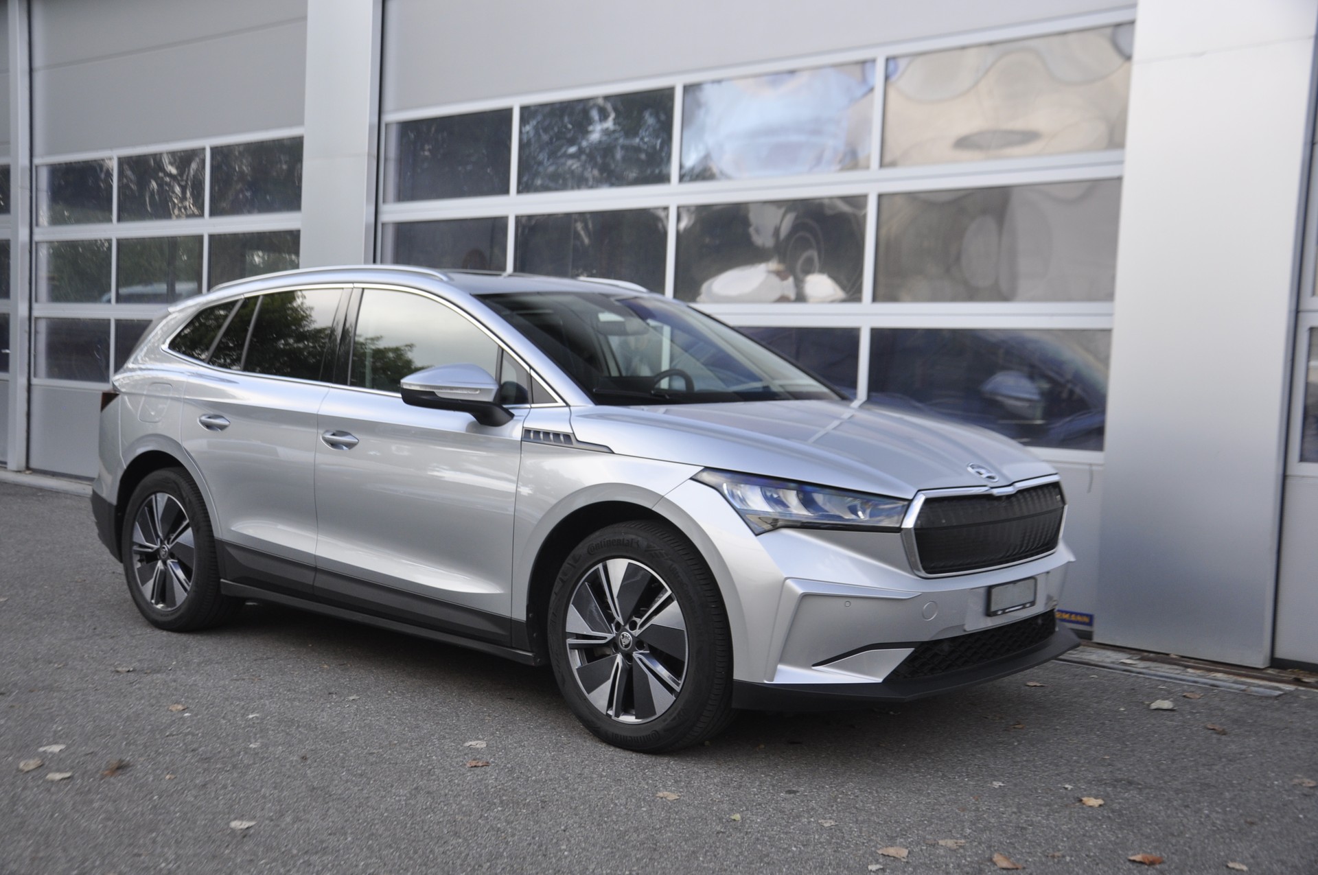 SKODA Enyaq iV 80 I Anhängerkupplung I Panorama-Glasdach-image-0