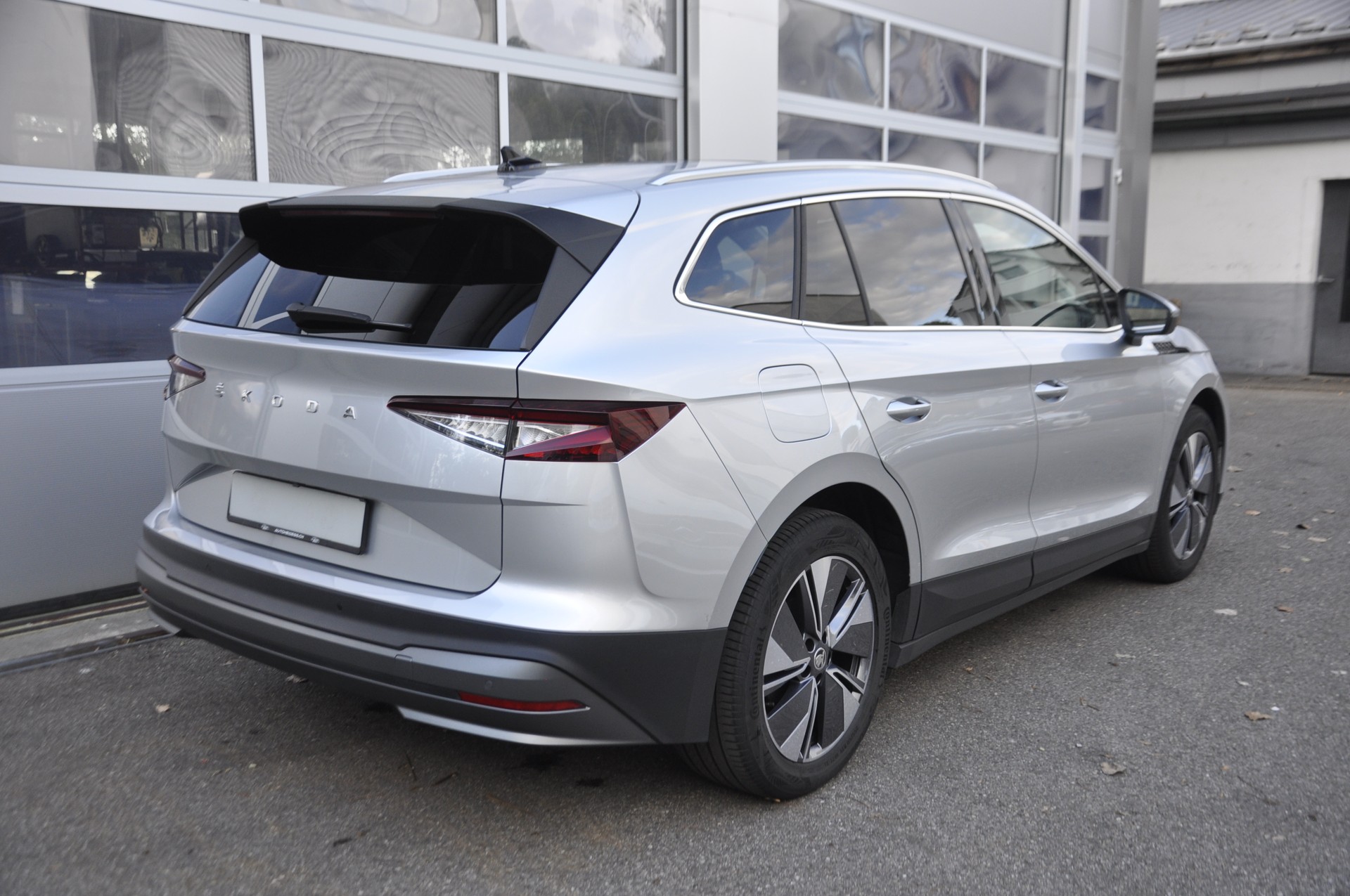 SKODA Enyaq iV 80 I Anhängerkupplung I Panorama-Glasdach-image-2