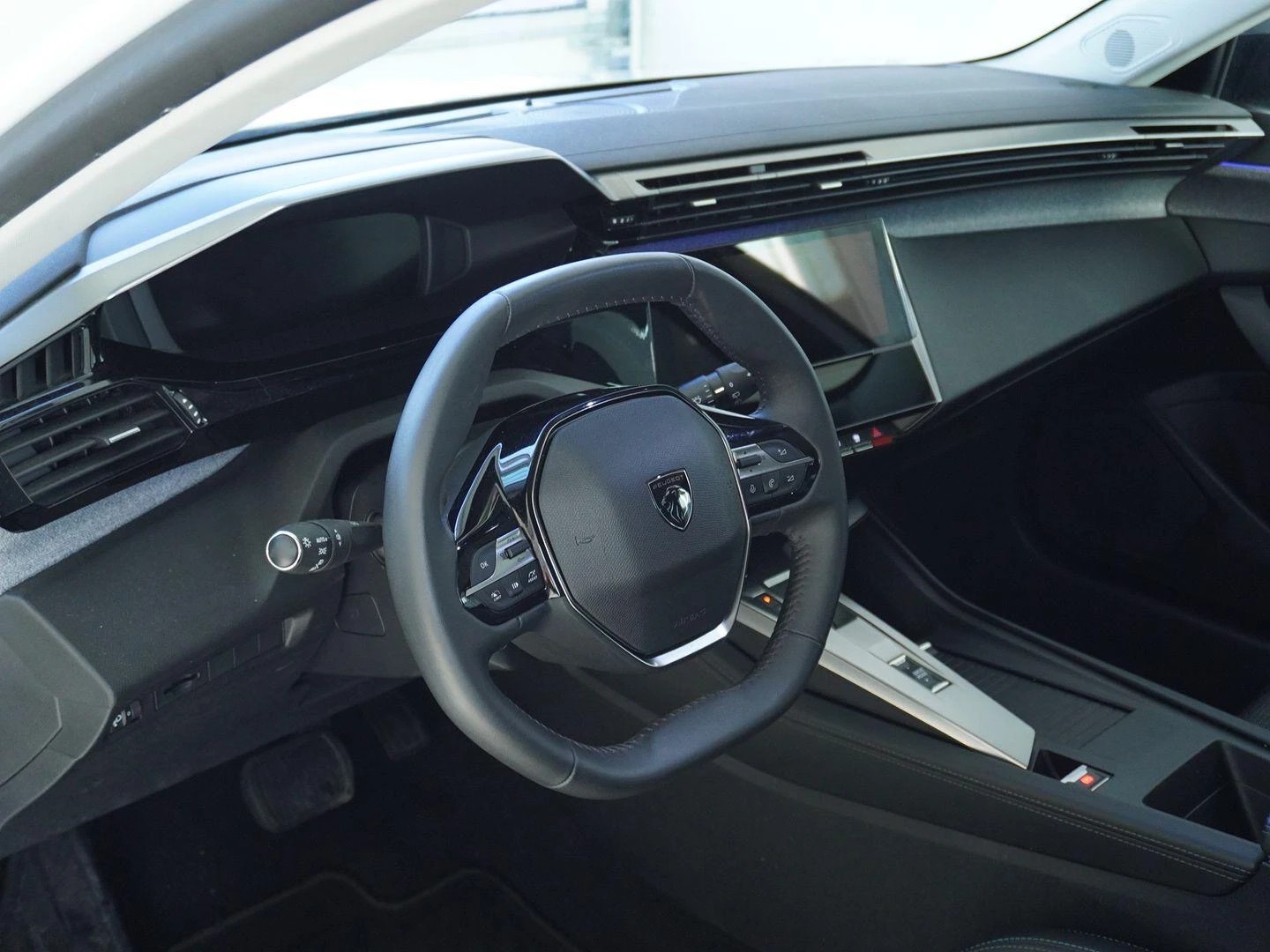 PEUGEOT 308 SW 1.5 BlueHDI Allure Pack EAT8-image-2