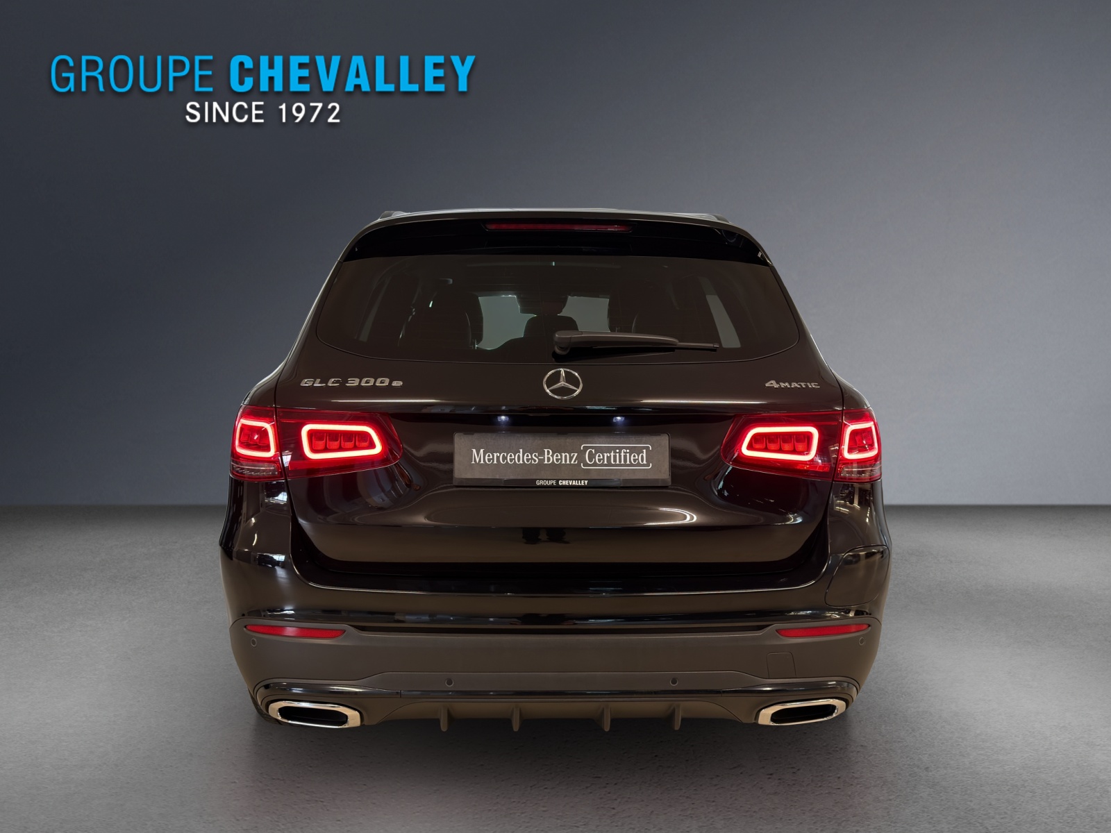 MERCEDES-BENZ GLC 300 e AMG Line 4Matic-image-4