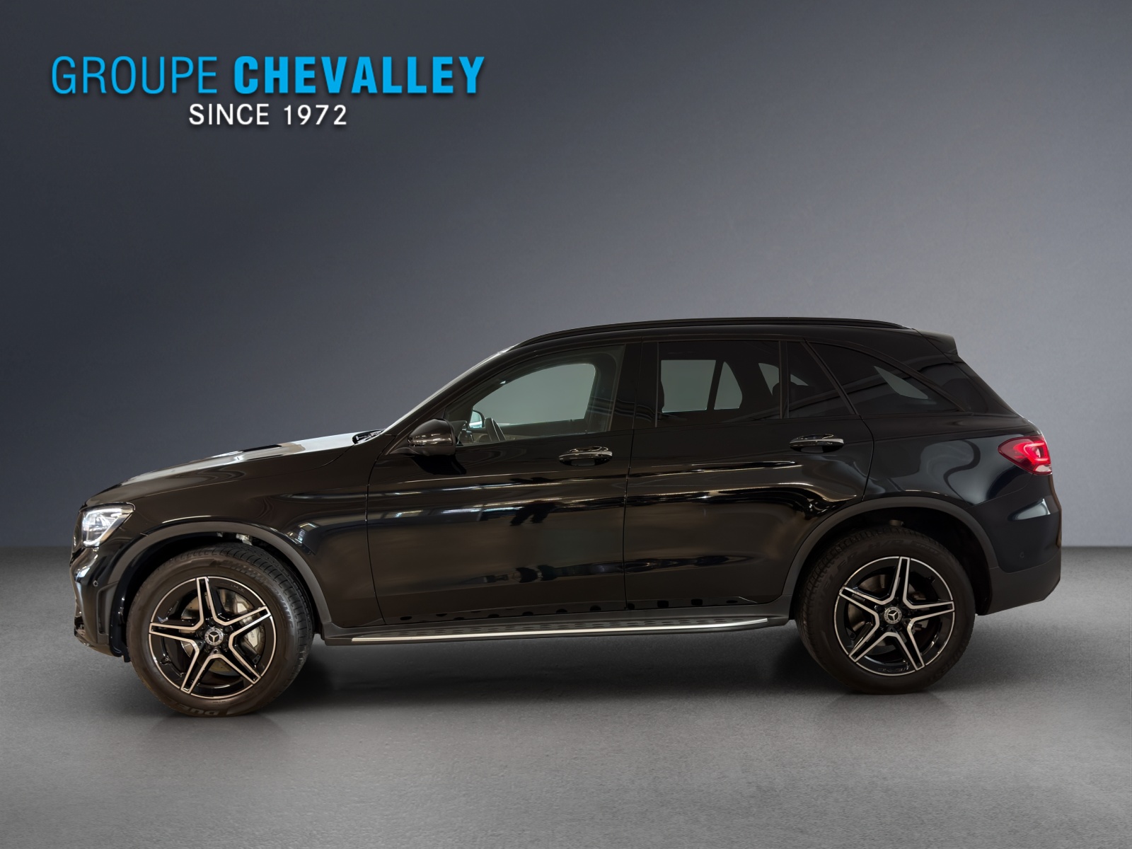 MERCEDES-BENZ GLC 300 e AMG Line 4Matic-image-2