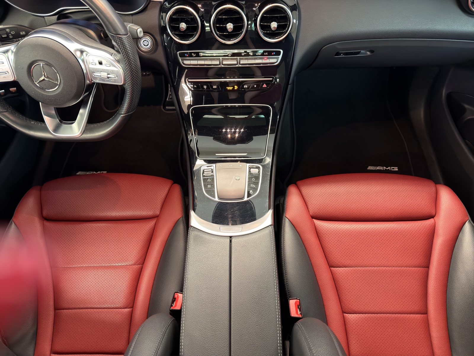 Image MERCEDES-BENZ GLC-300 GLC 300 e AMG Line 4Matic