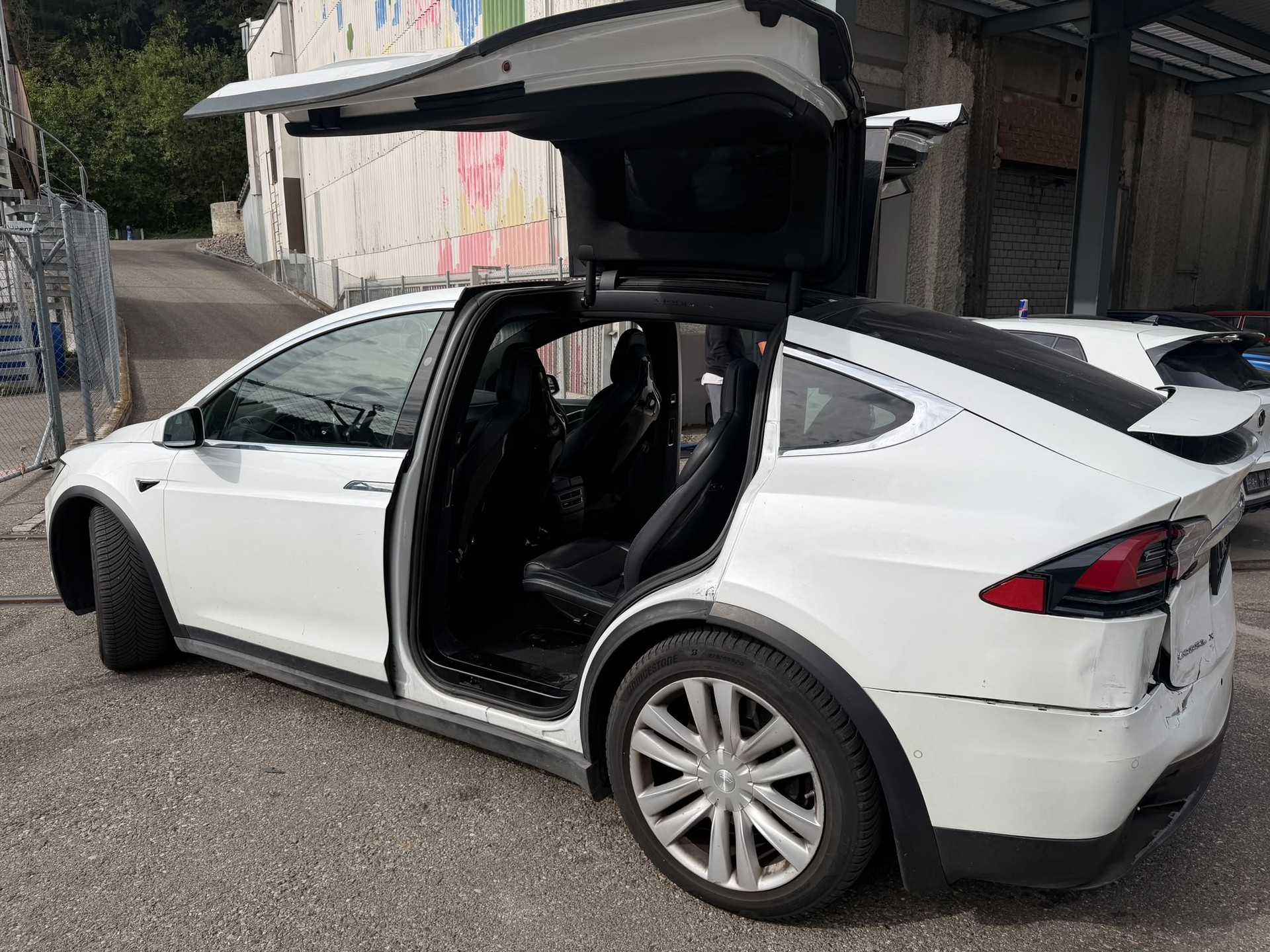 TESLA Model X 90 D-image-3