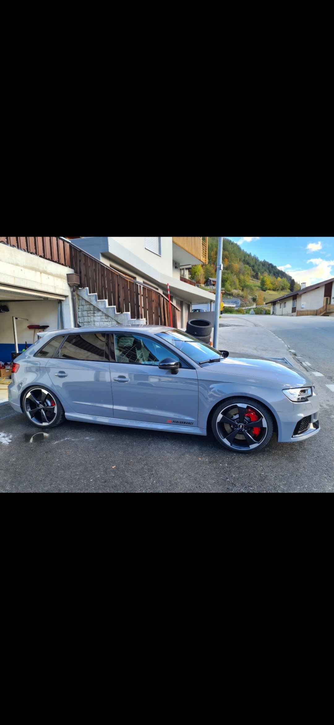 AUDI 2.5 T FSI quattro S-Tronic-image-1