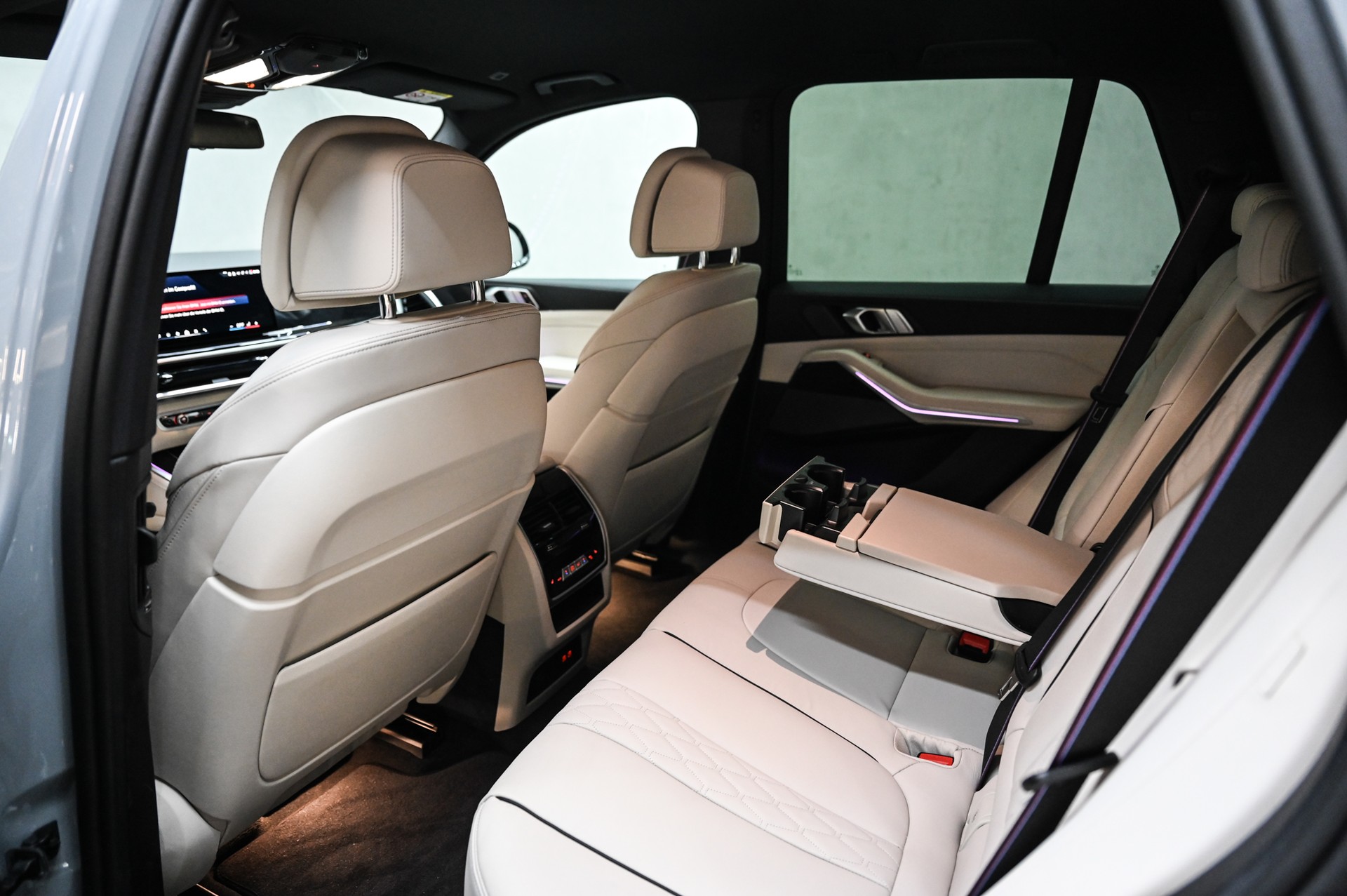 BMW X5 M60i xDrive M Sport Pro-image-35