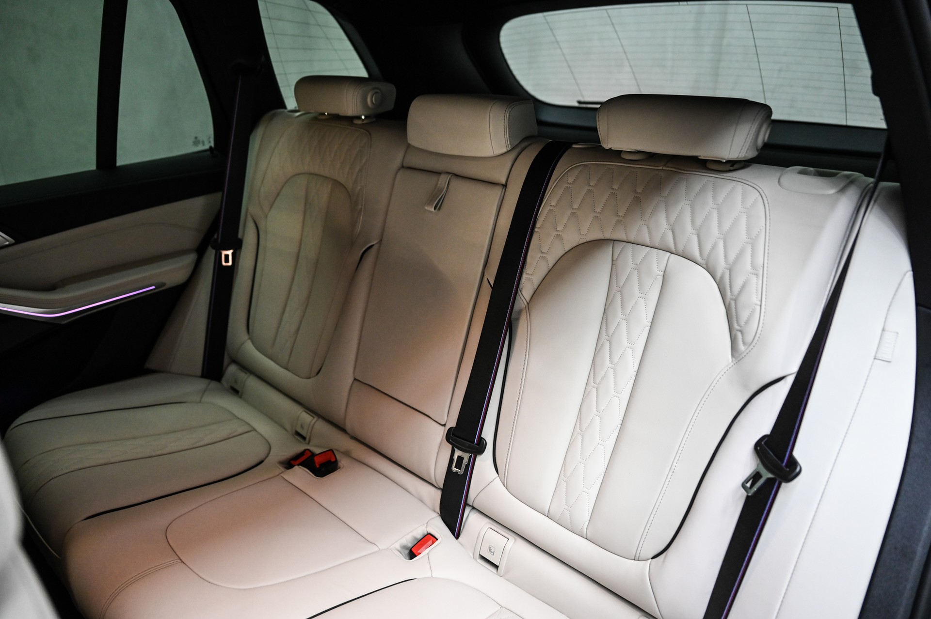 BMW X5 M60i xDrive M Sport Pro-image-33