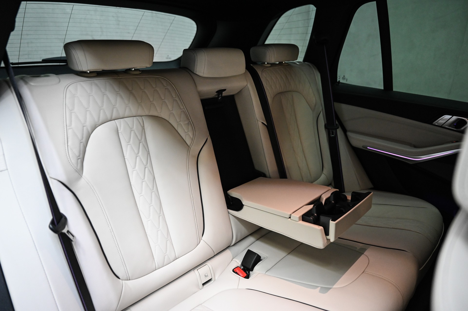 BMW X5 M60i xDrive M Sport Pro-image-34
