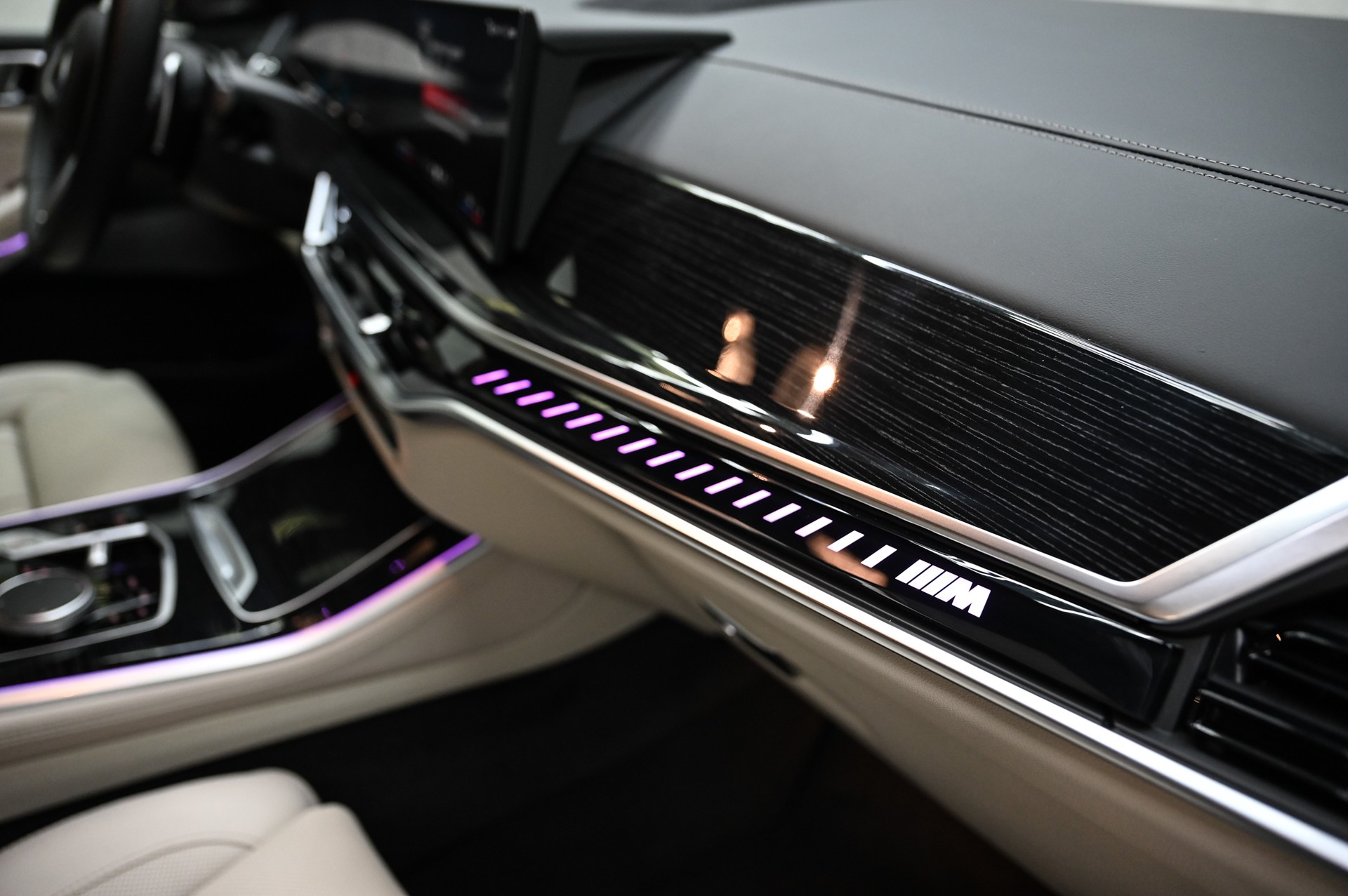 BMW X5 M60i xDrive M Sport Pro-image-37