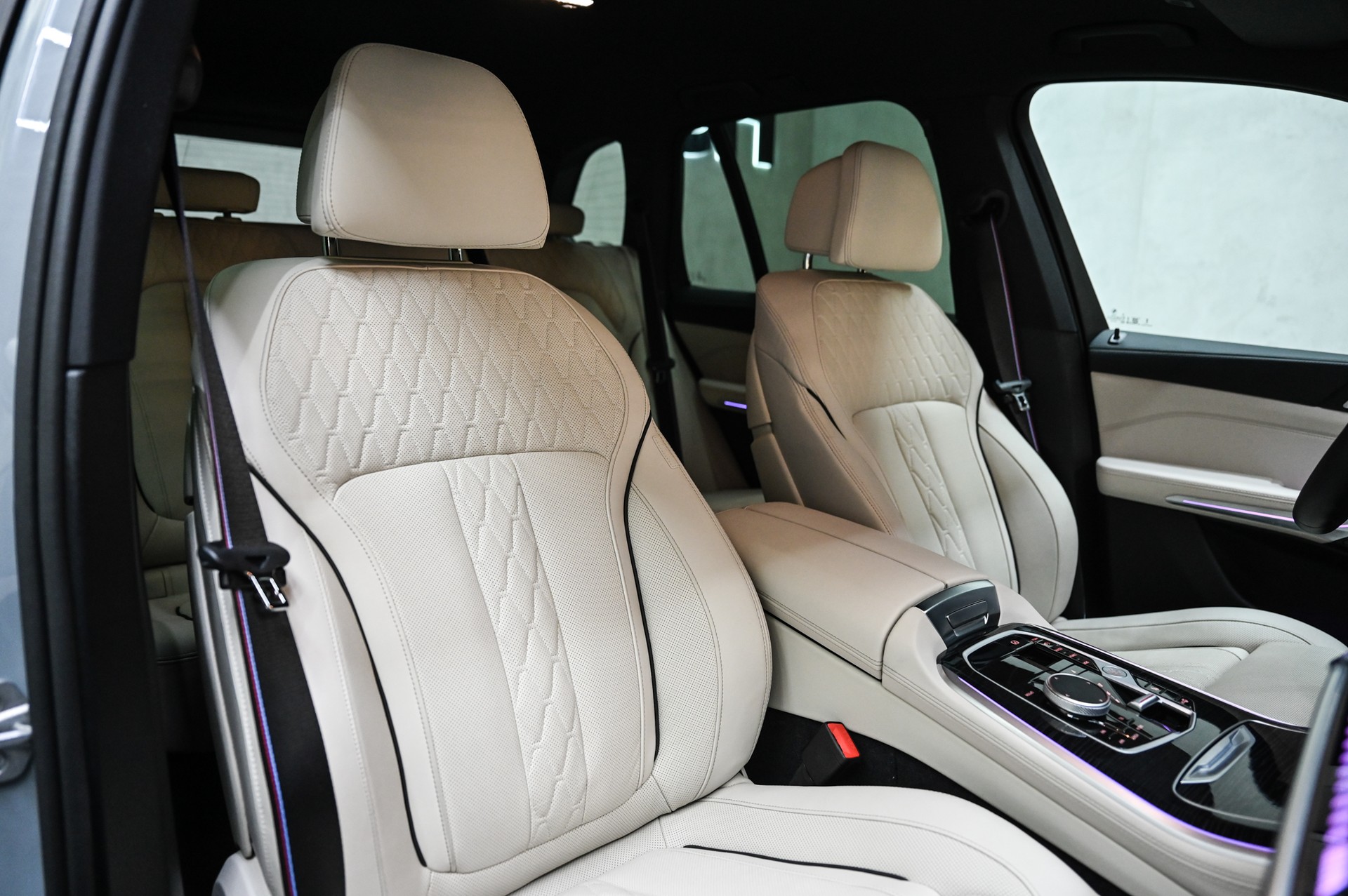 BMW X5 M60i xDrive M Sport Pro-image-31