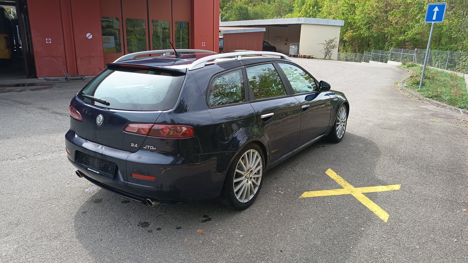 ALFA ROMEO 2.4 JTDM 20V Distinctive QTR-image-2