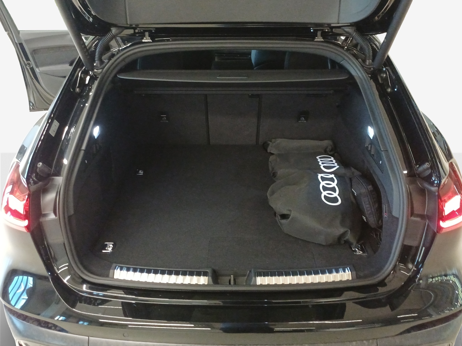 AUDI RS 5 Avant TFSI 470 kW Tiptronic quattro-image-12