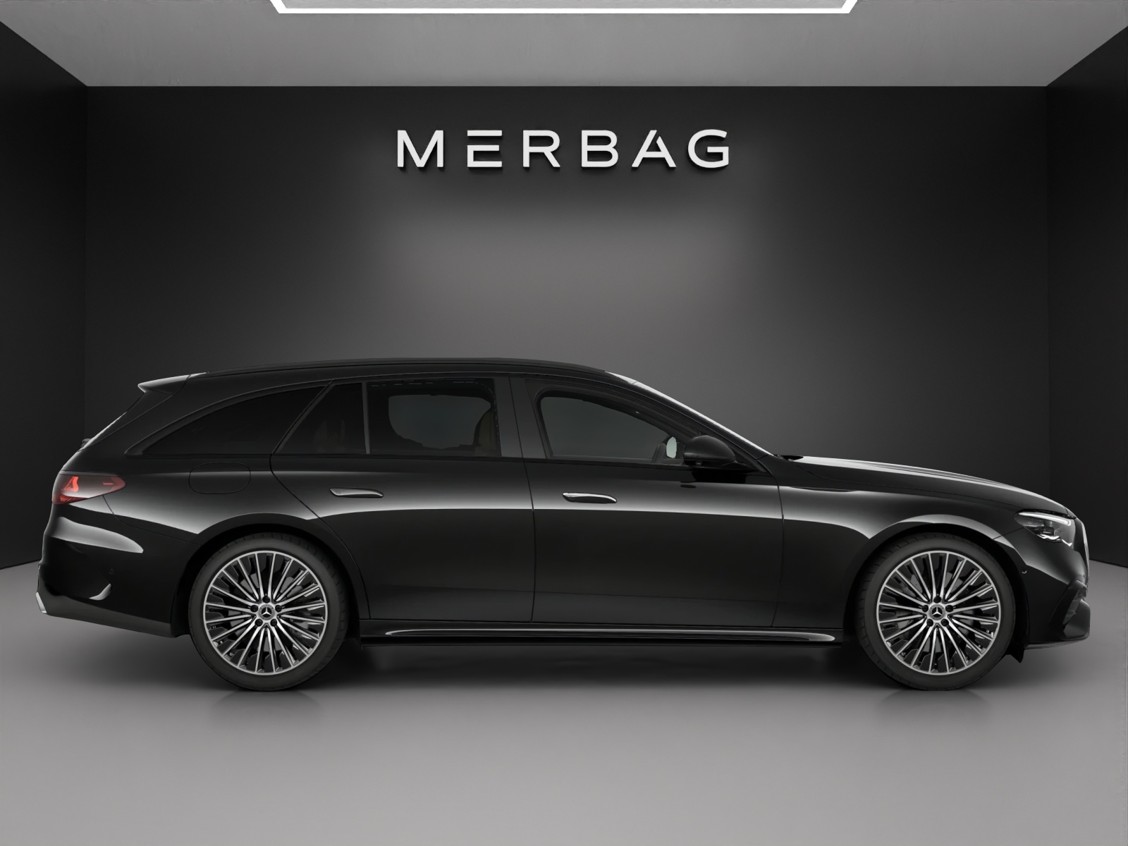 MERCEDES-BENZ E 300 de T 4Matic EQ Hybrid 9G-Tronic-image-1