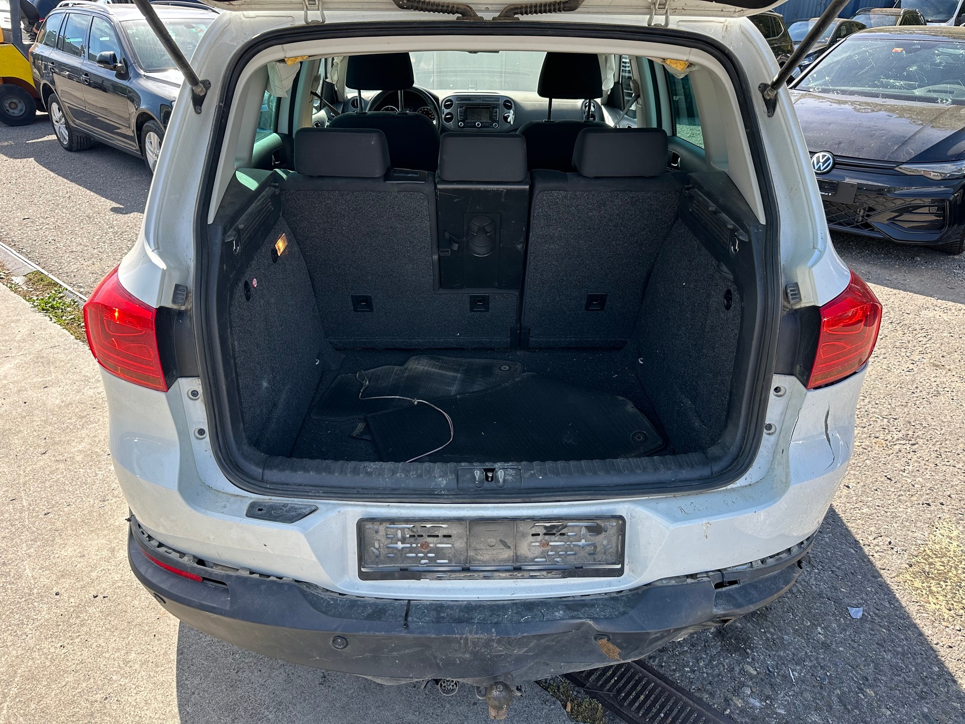 VW Tiguan 2.0 TDI BMT Salomon 4Motion DSG-image-11