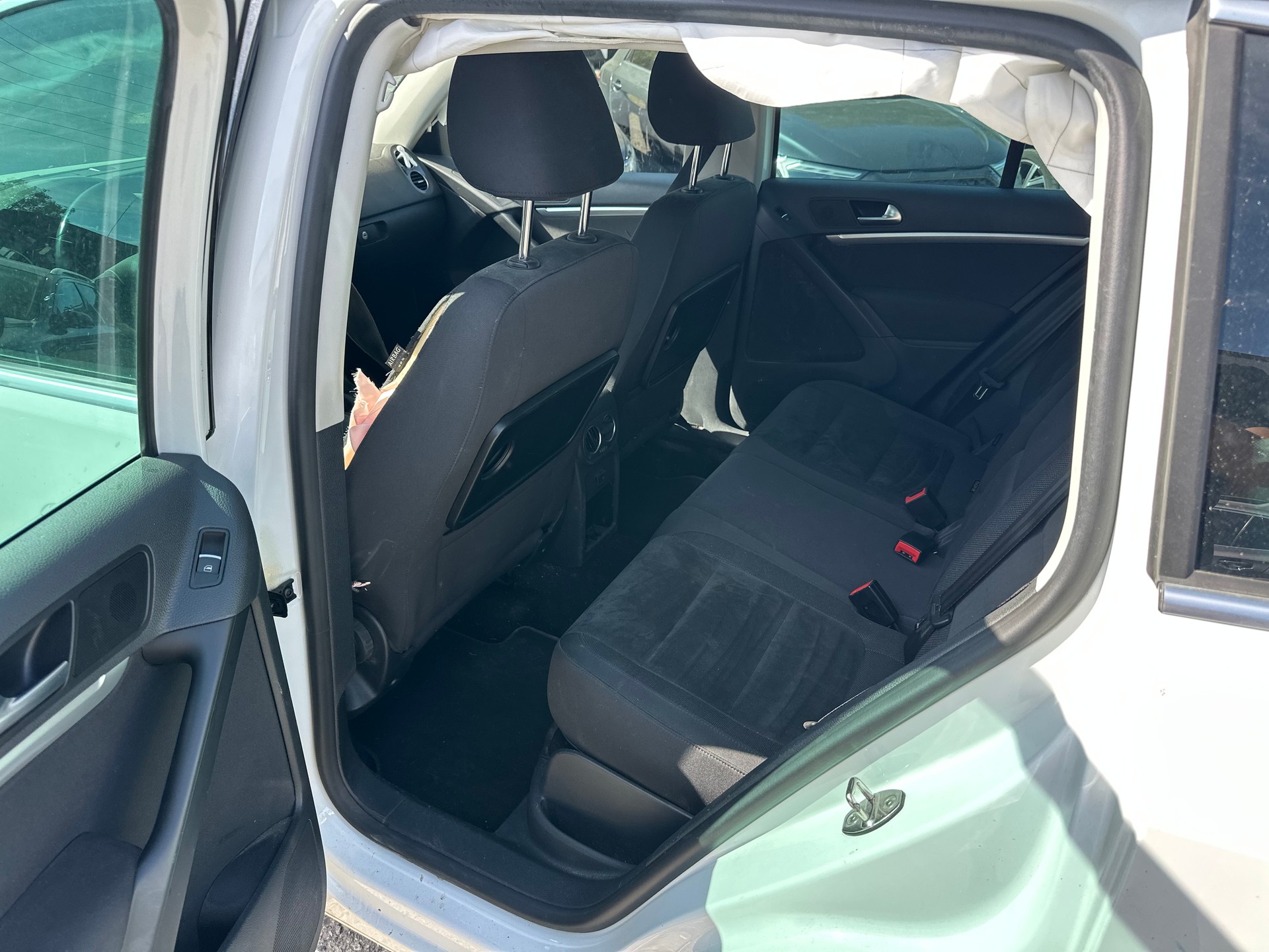 VW Tiguan 2.0 TDI BMT Salomon 4Motion DSG-image-10