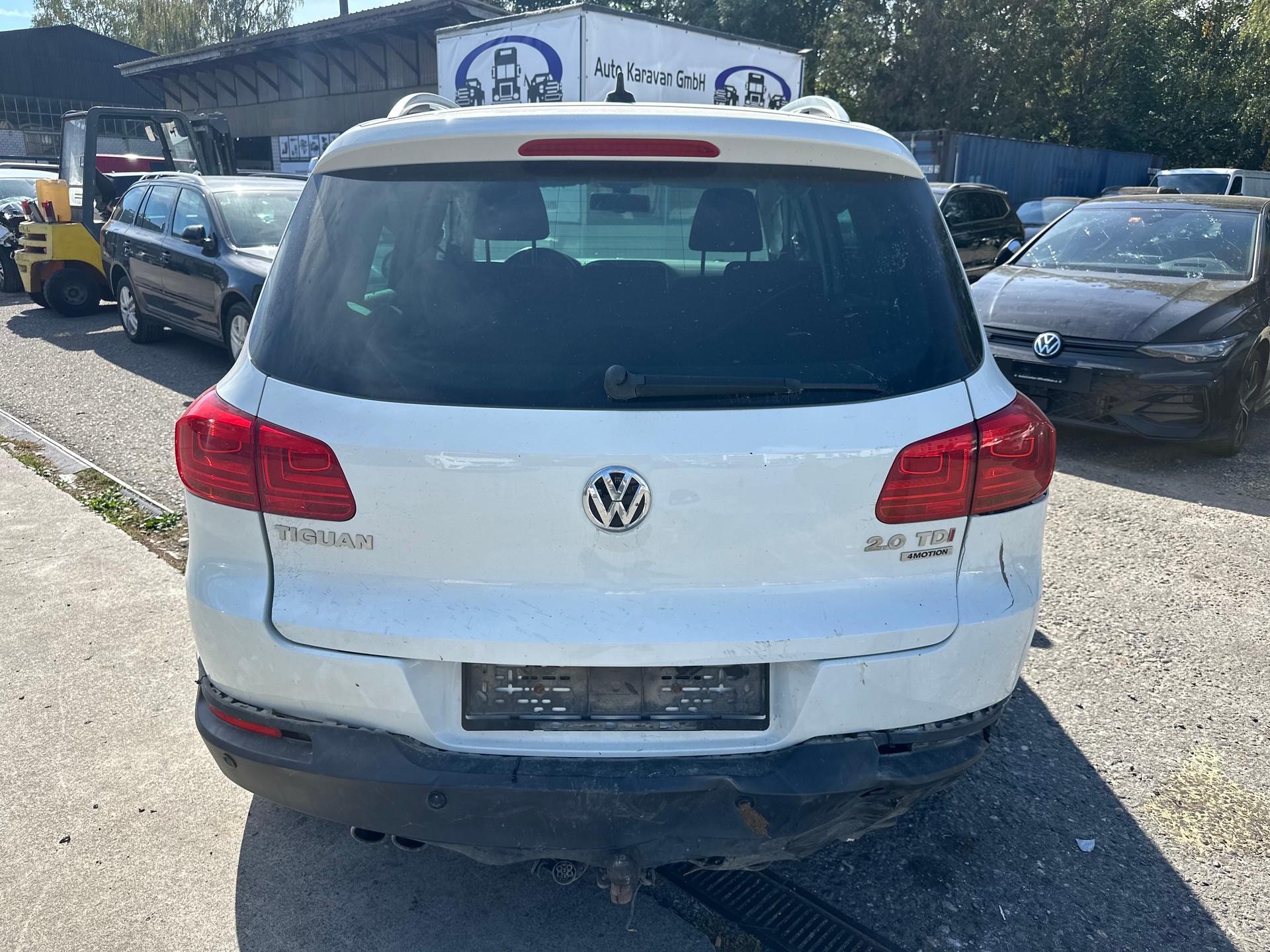 VW Tiguan 2.0 TDI BMT Salomon 4Motion DSG-image-3