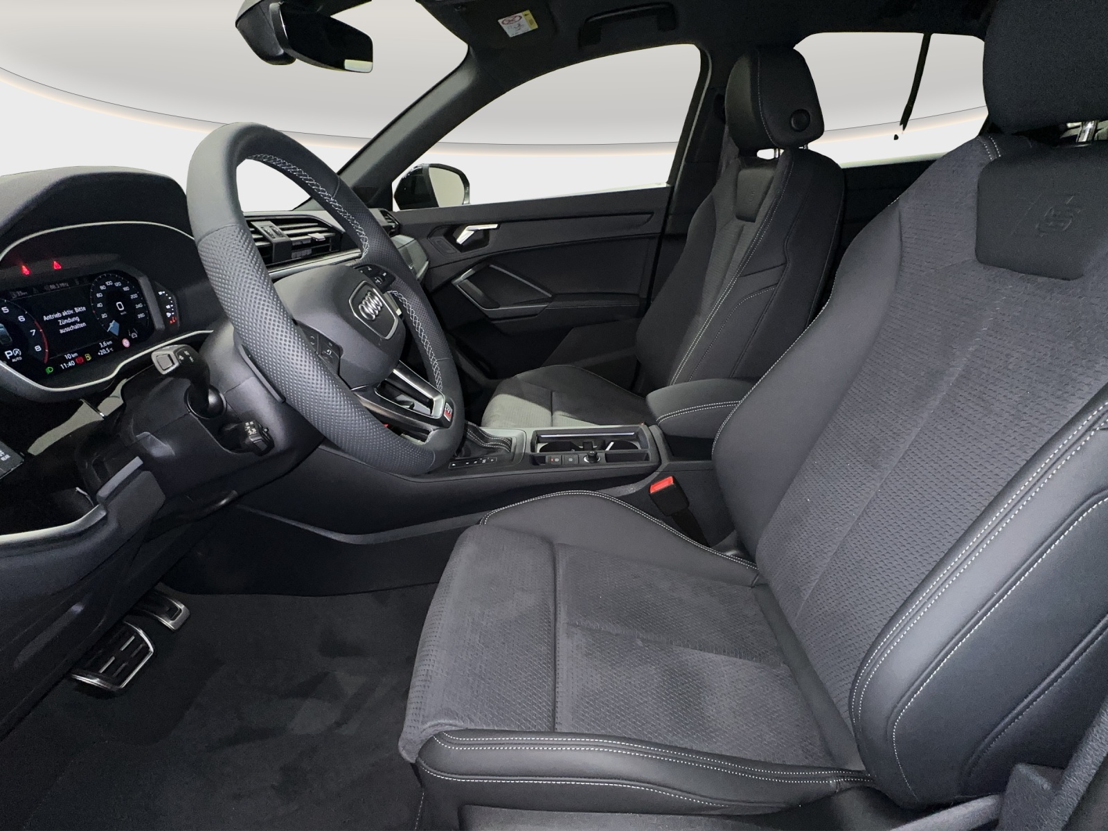 AUDI Q3 Sportback 35 TFSI S line Attraction 150PS-image-4