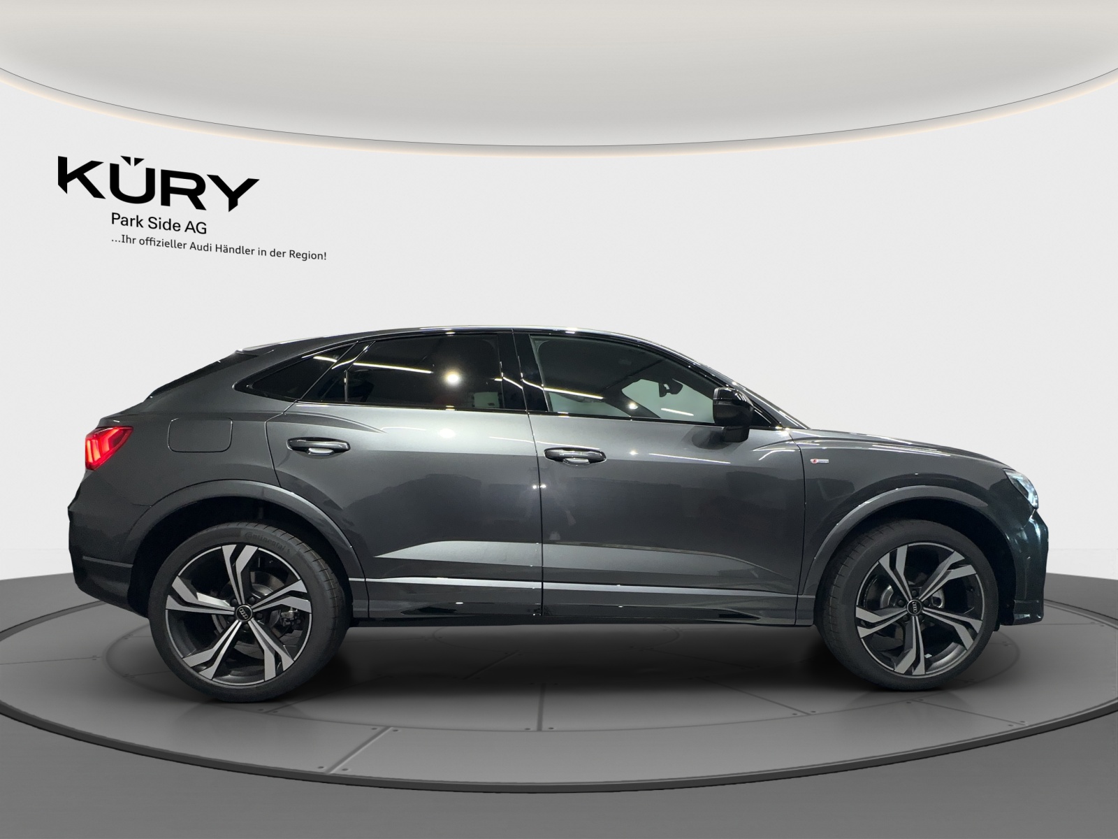 AUDI Q3 Sportback 35 TFSI S line Attraction 150PS-image-2