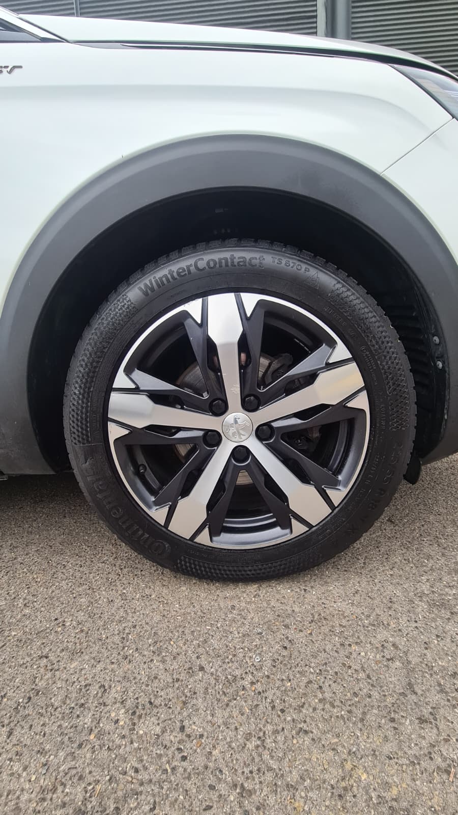 PEUGEOT 5008 1.5 BlueHDi GT EAT8 ** 7-Plätzer ** Alcantara-Leder ** G.Navi ** RF-Kamera ** PDC V + H ** Modell 2023 **-image-19