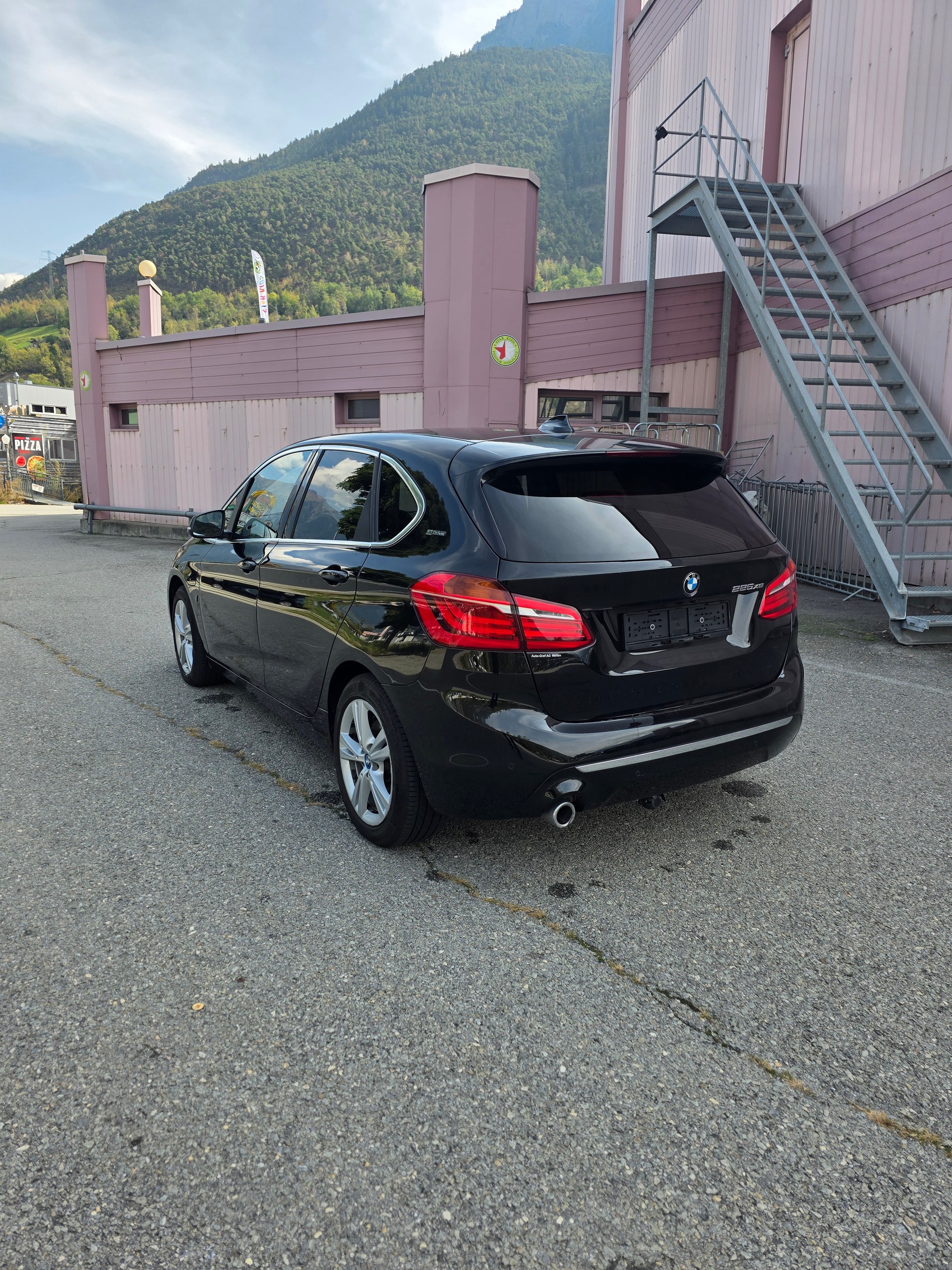 BMW 225xe iPerformance Active Tourer Family Edition Steptronic-image-4