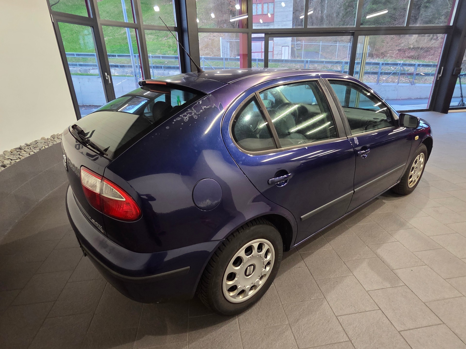 SEAT LEON-image-5