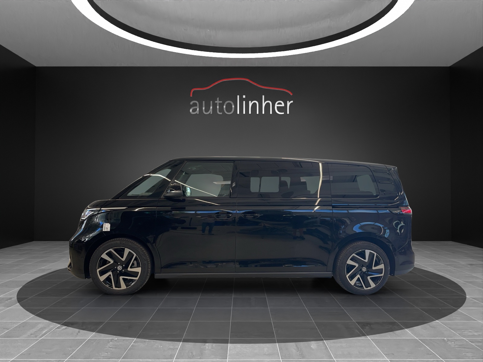 VW ID.Buzz LWB GTX 4 Motion-image-1
