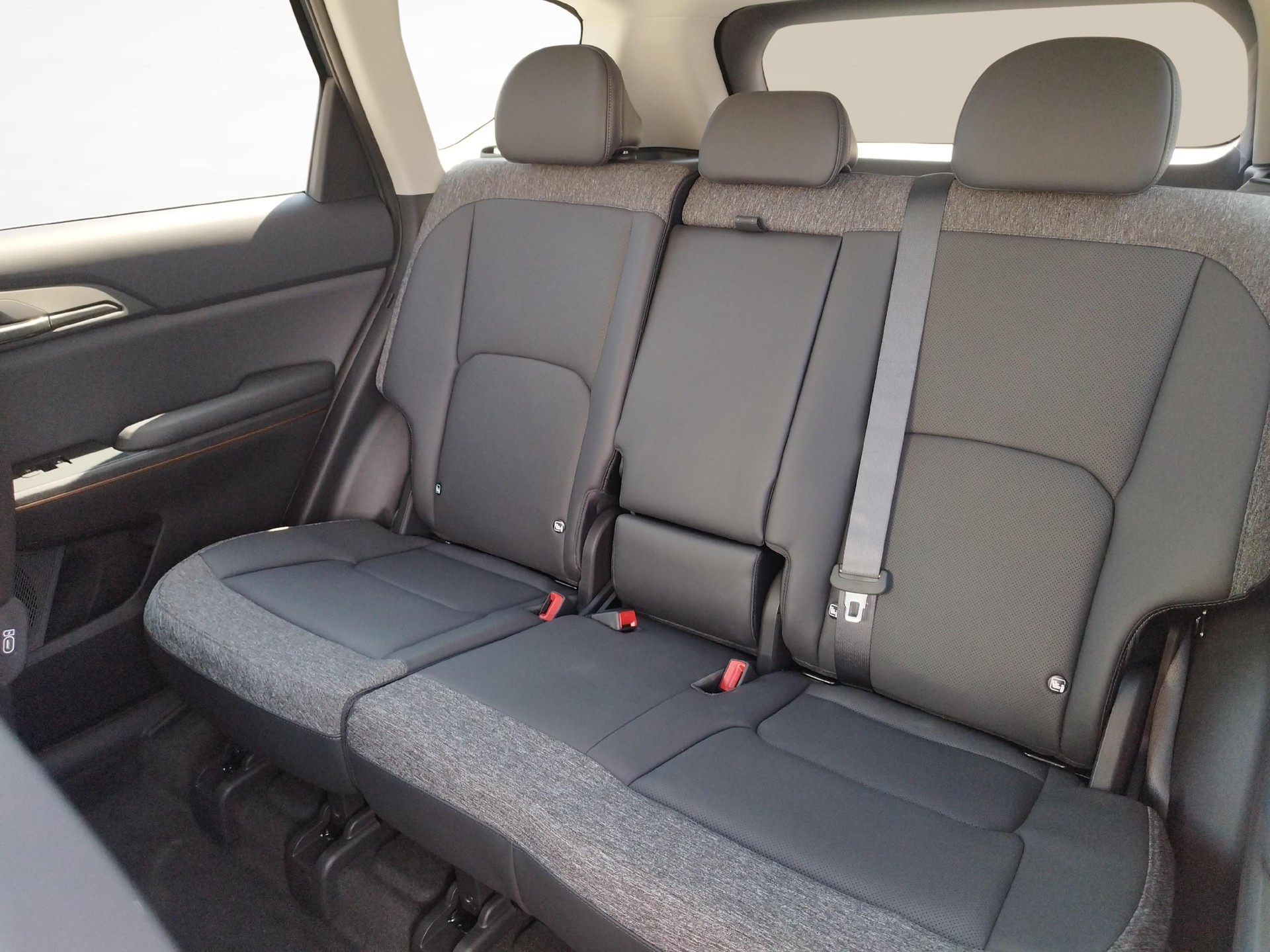 KIA EV5 81 kWh Earth 4x4-image-10