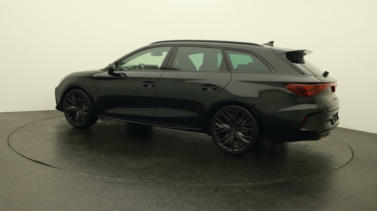 CUPRA LEON ST 1.5 e-HYBRID pHEV VZ Black Edition-image-2