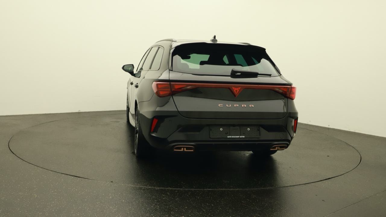 CUPRA LEON ST 1.5 e-HYBRID pHEV VZ Black Edition-image-3