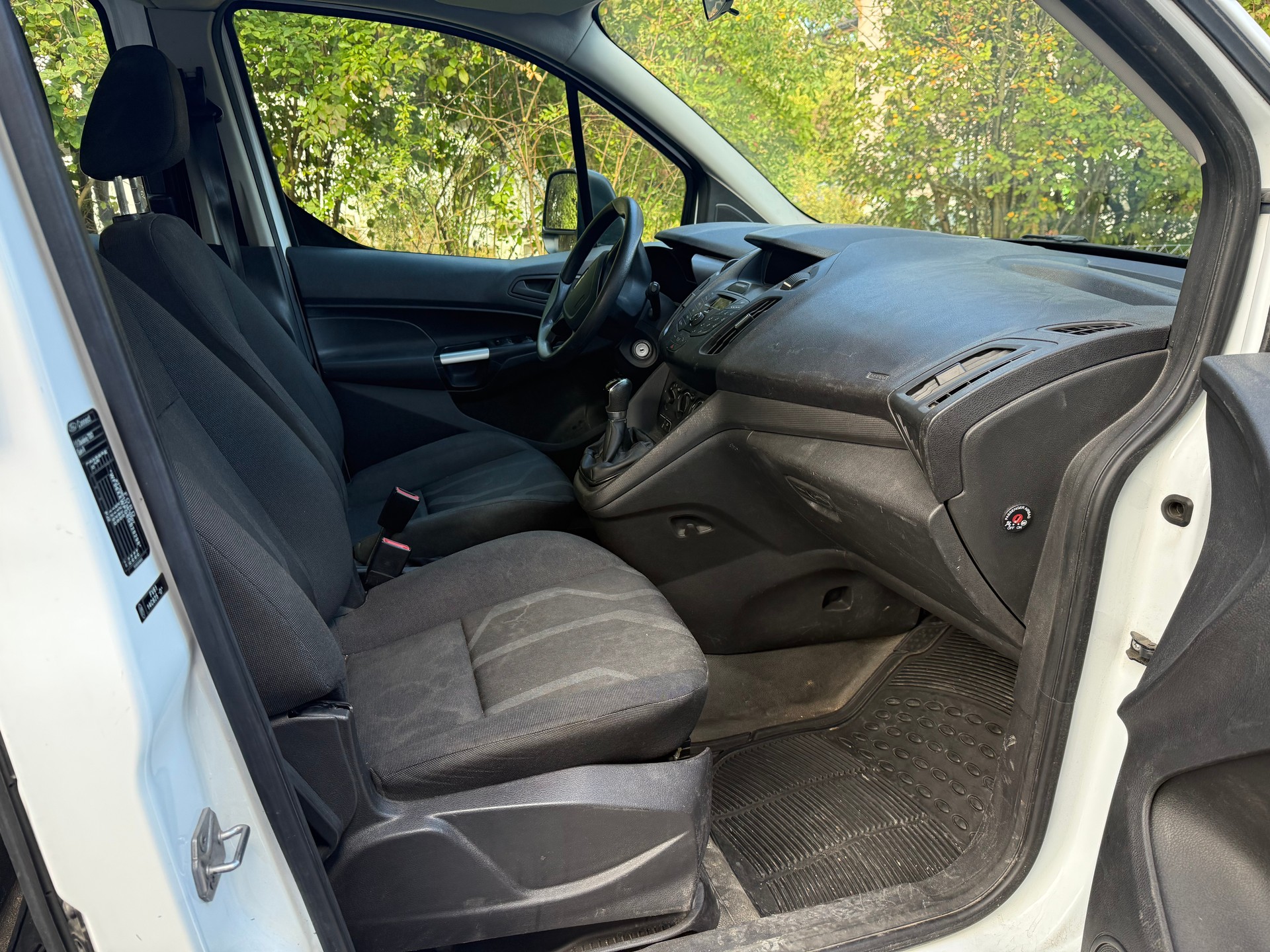 FORD Transit Connect Combi T220 1.5 TDCi Ambiente-image-10