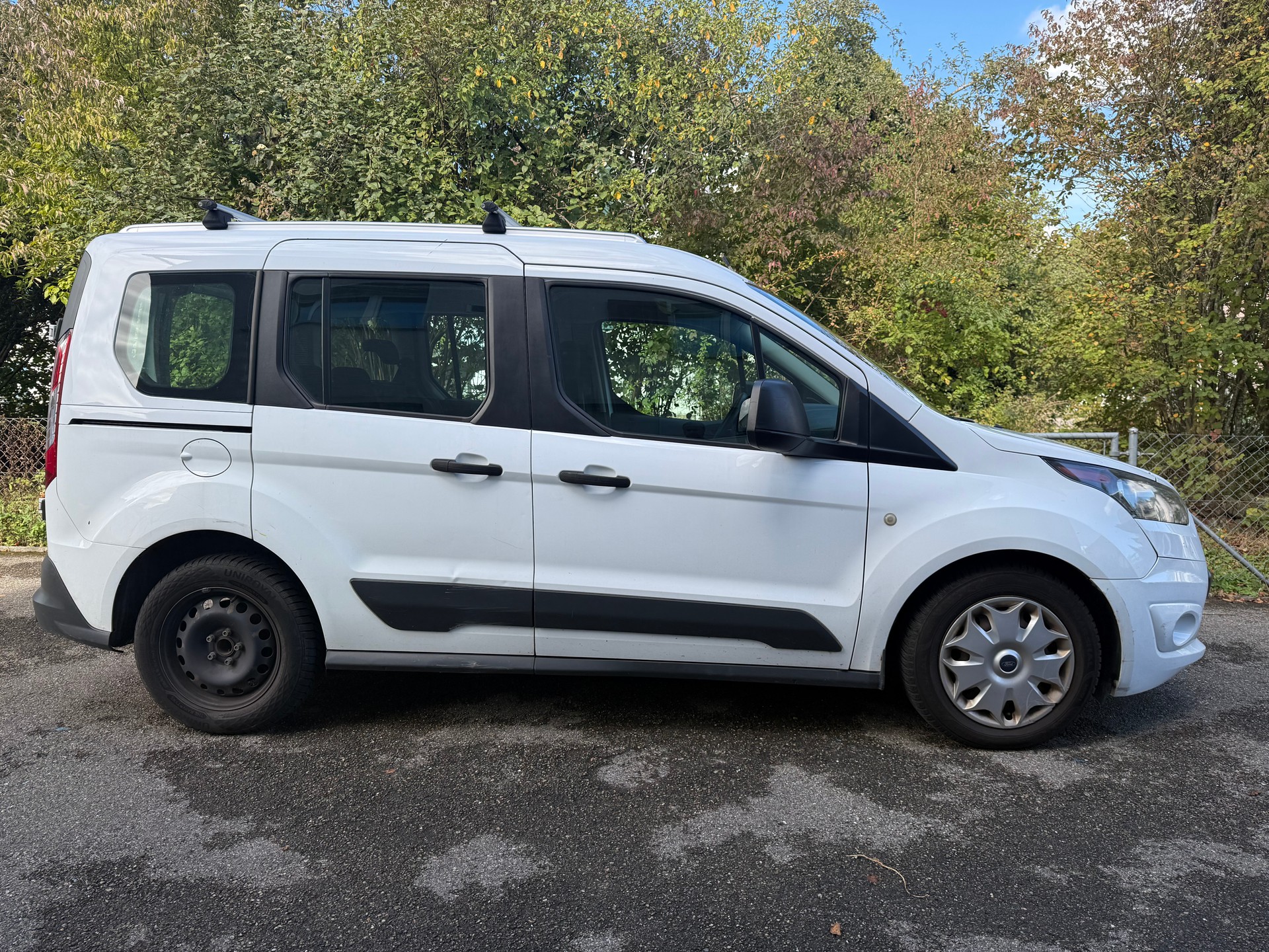 FORD Transit Connect Combi T220 1.5 TDCi Ambiente-image-4