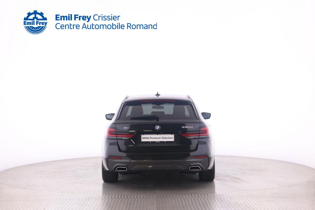 BMW 530d xDrive Touring-image-4