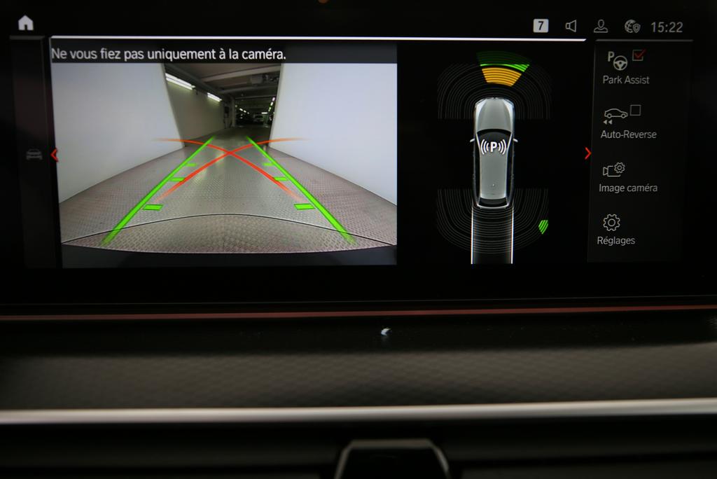 BMW 530d xDrive Touring-image-11