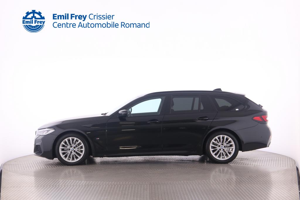 BMW 530d xDrive Touring-image-3