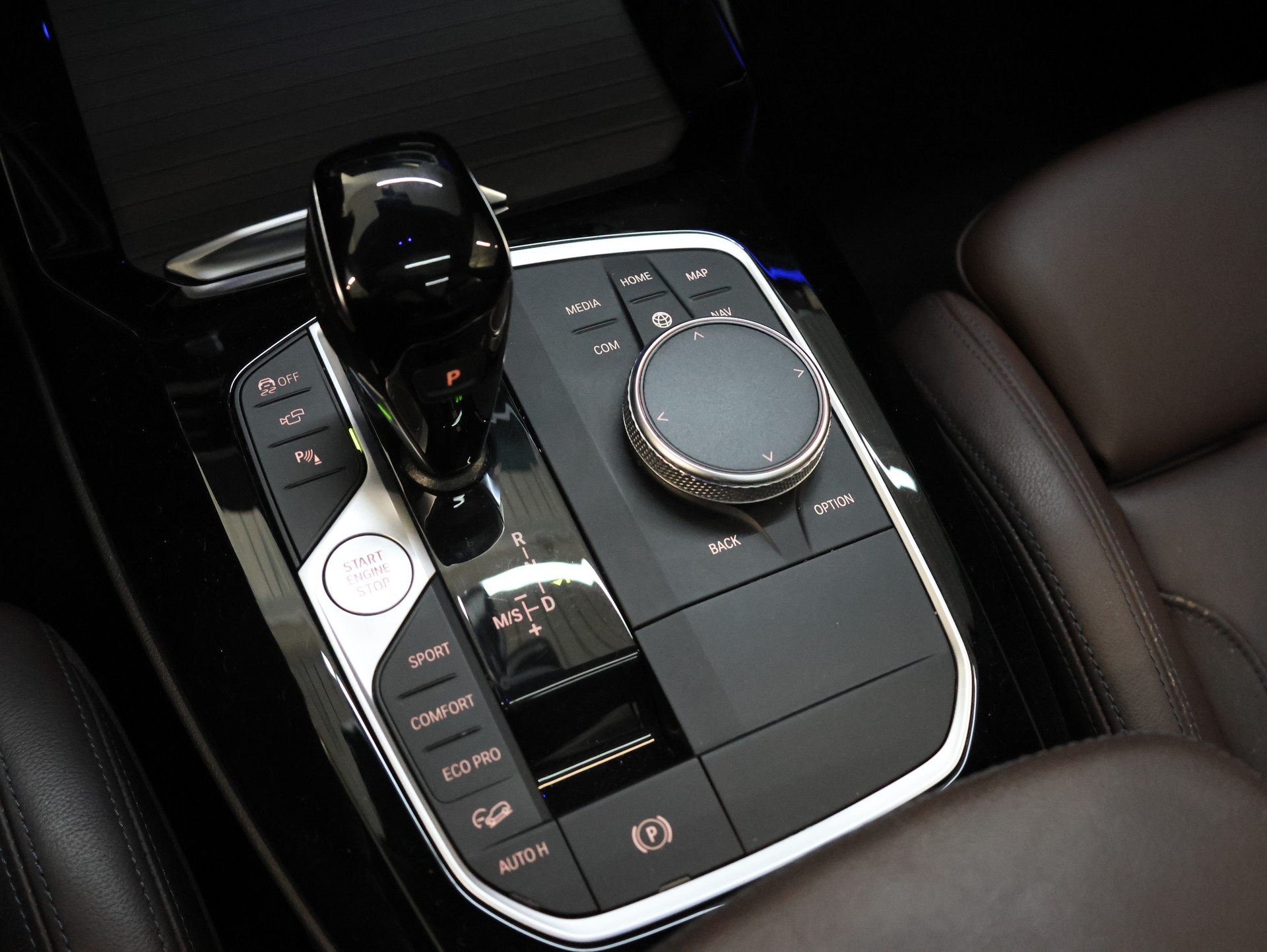 BMW X3 xDrive 48V 20d M Sport *MINERALWEISS*-image-19