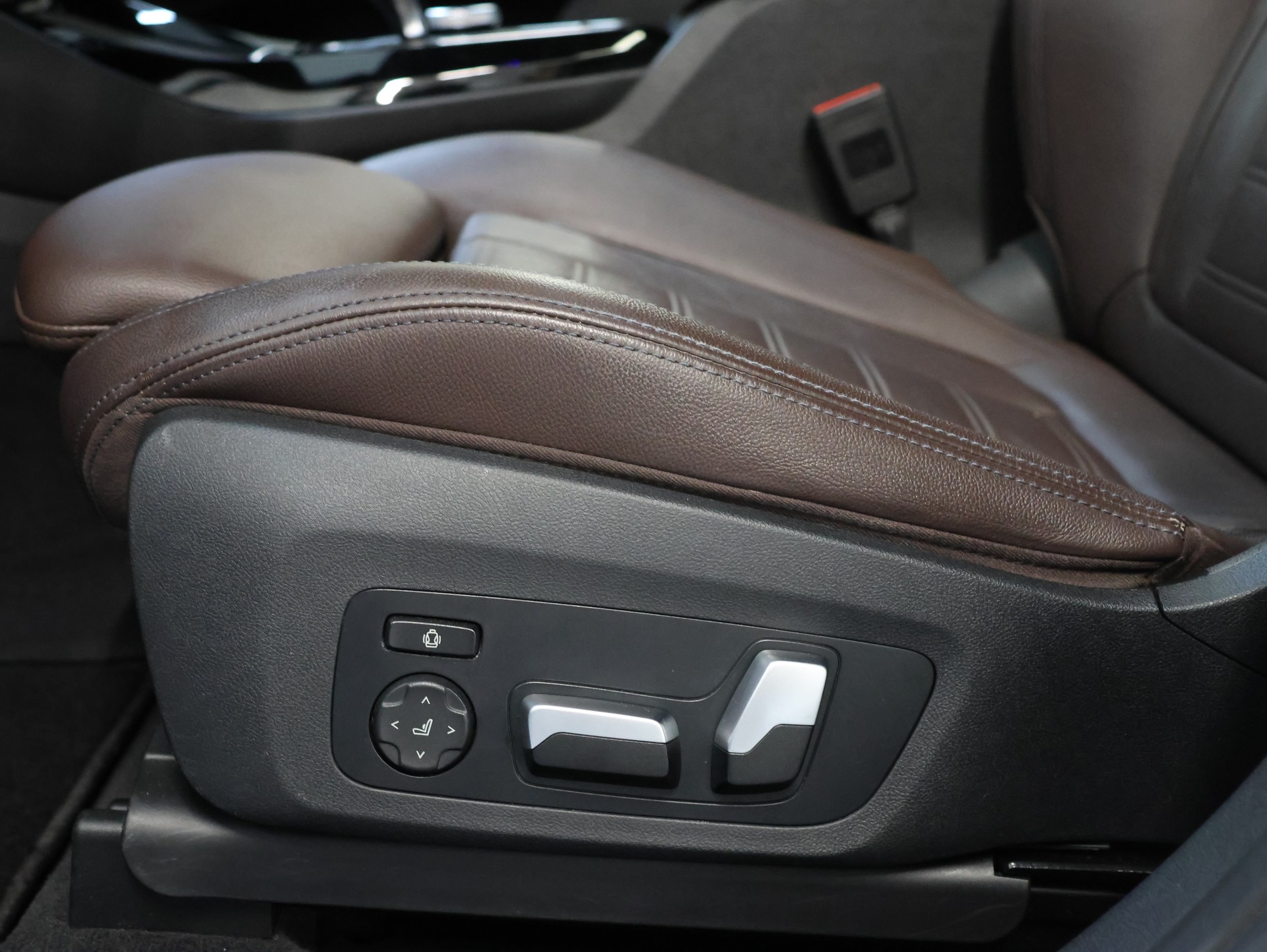 BMW X3 xDrive 48V 20d M Sport *MINERALWEISS*-image-14