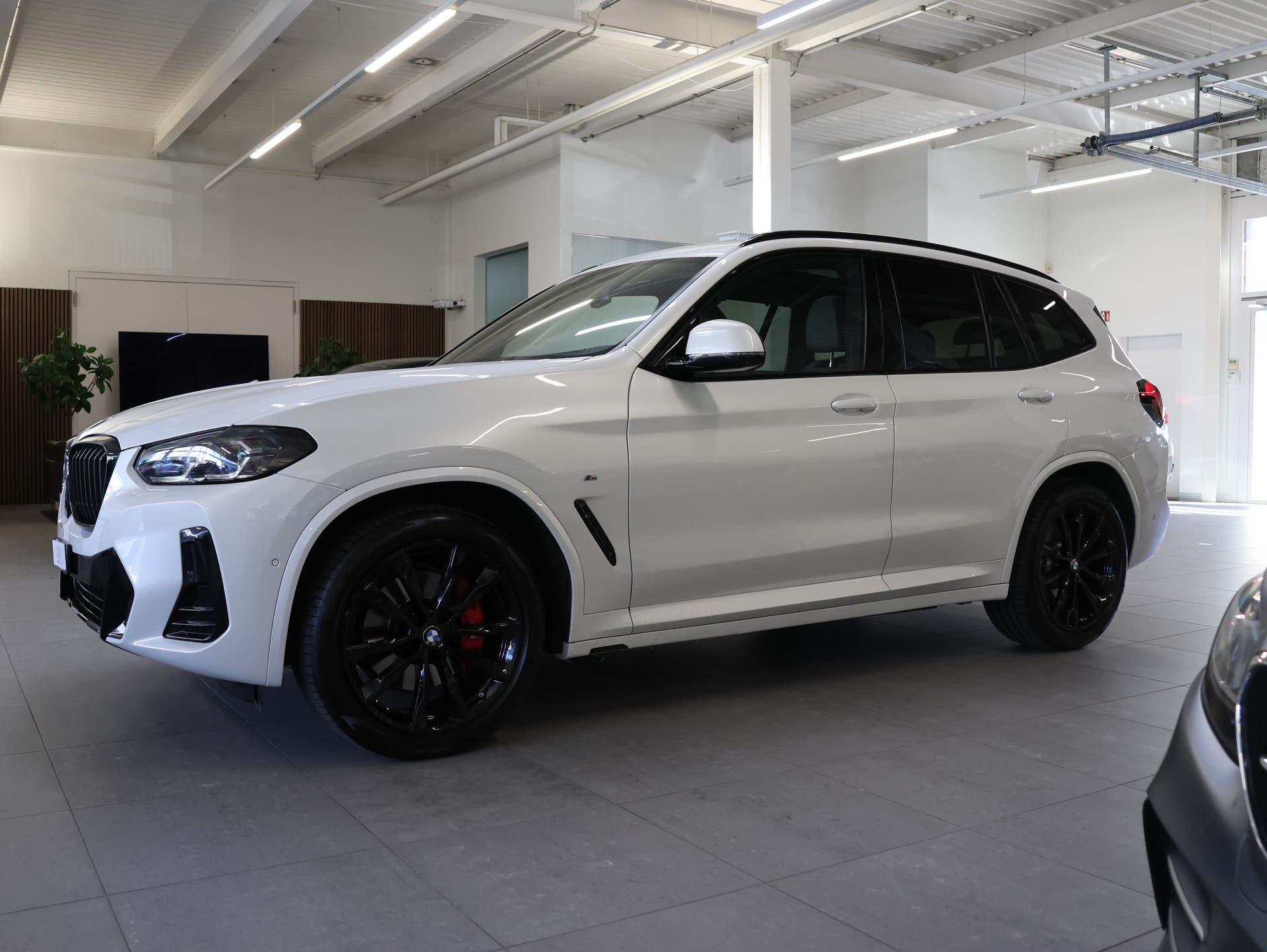 BMW X3 xDrive 48V 20d M Sport *MINERALWEISS*-image-3