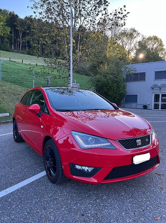 SEAT Ibiza SC 1.2 TSI FR Viva-image-1