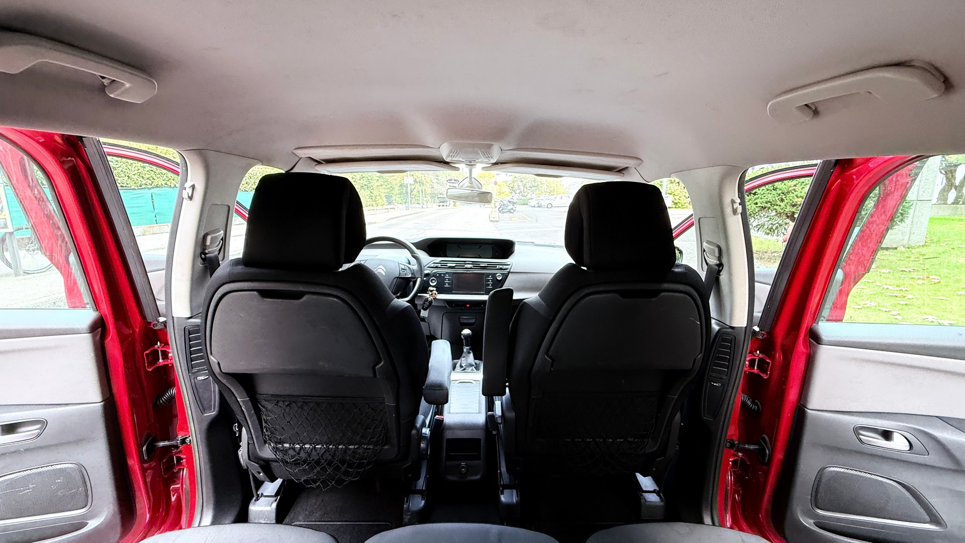 CITROEN C4 Picasso 1.6i 16V Attraction-image-10