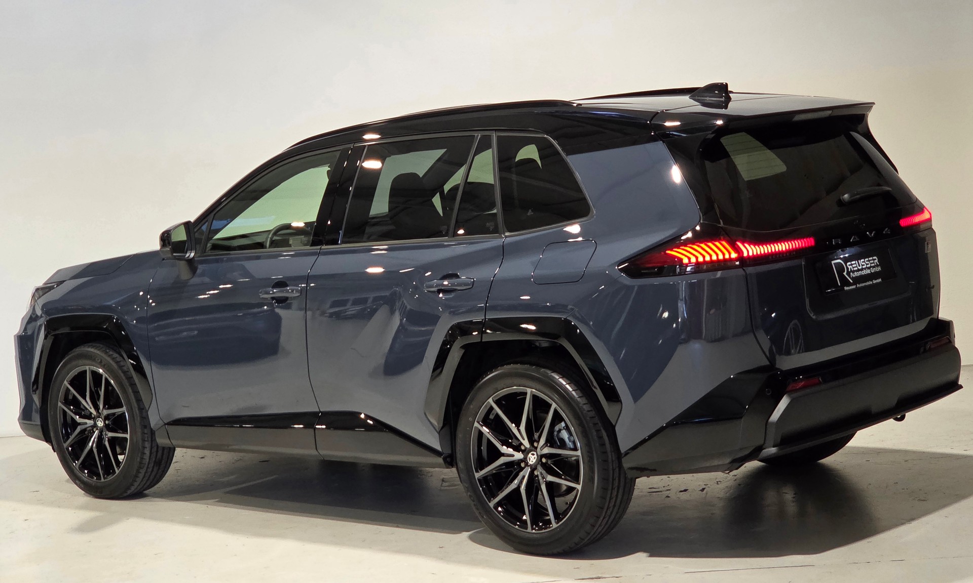 TOYOTA RAV-4 2.5 HSD GR Sport e-CVT AWD-image-2