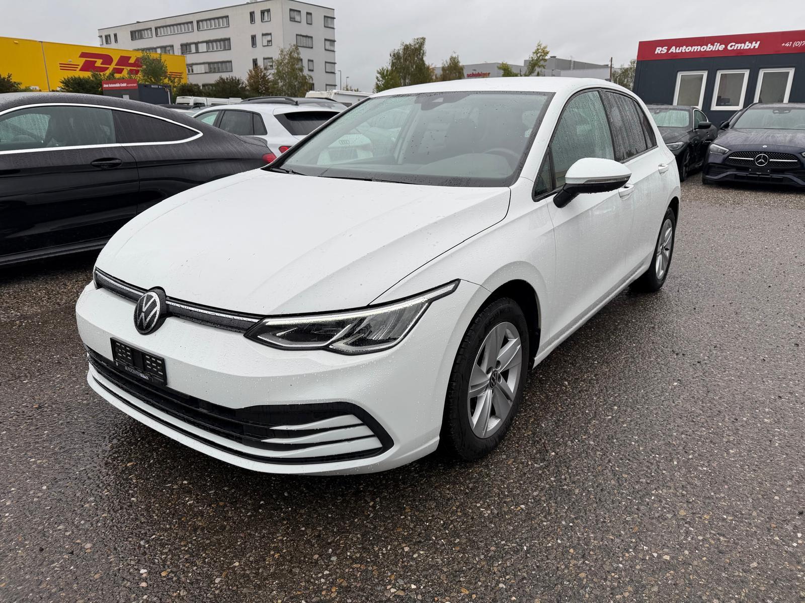 VW Golf VIII 1.0 TSI Life DSG-image-2