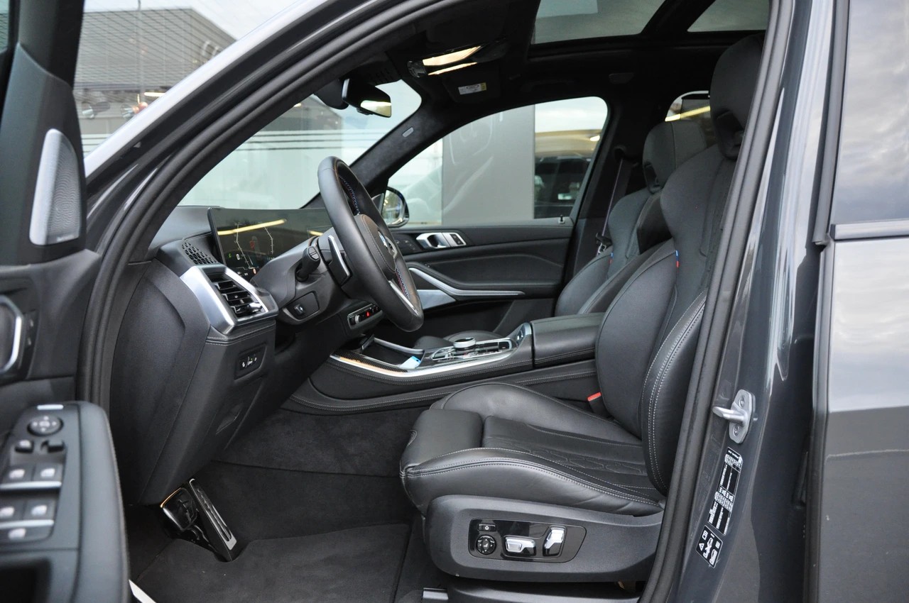 BMW X5 xDrive 48V M60i M Sport Pro Steptronic-image-12