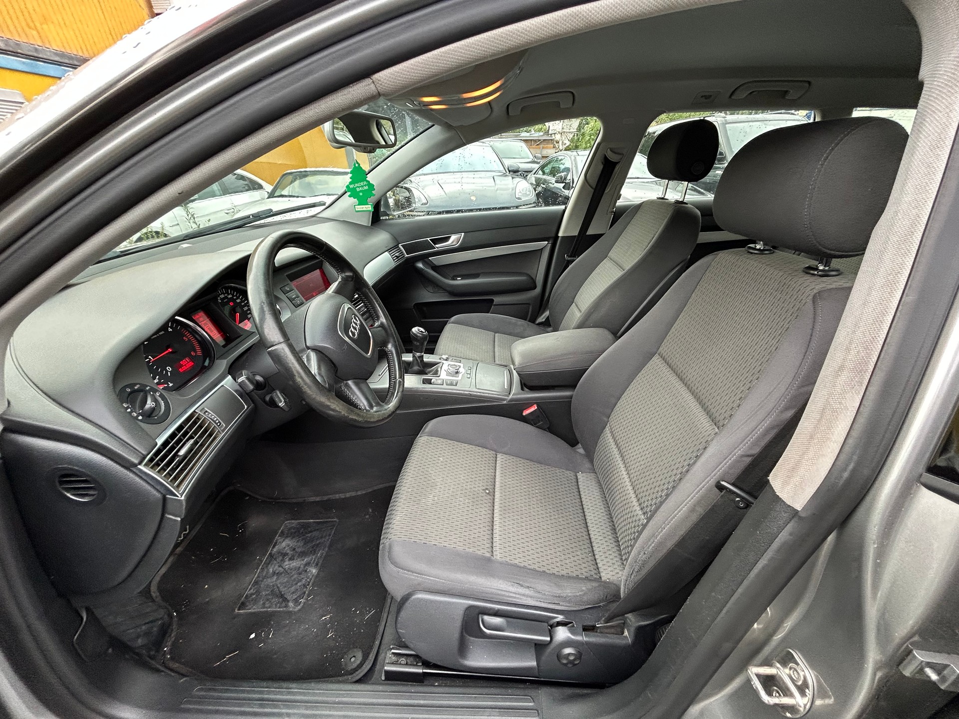AUDI A6 Avant 2.7 V6 TDI-image-10