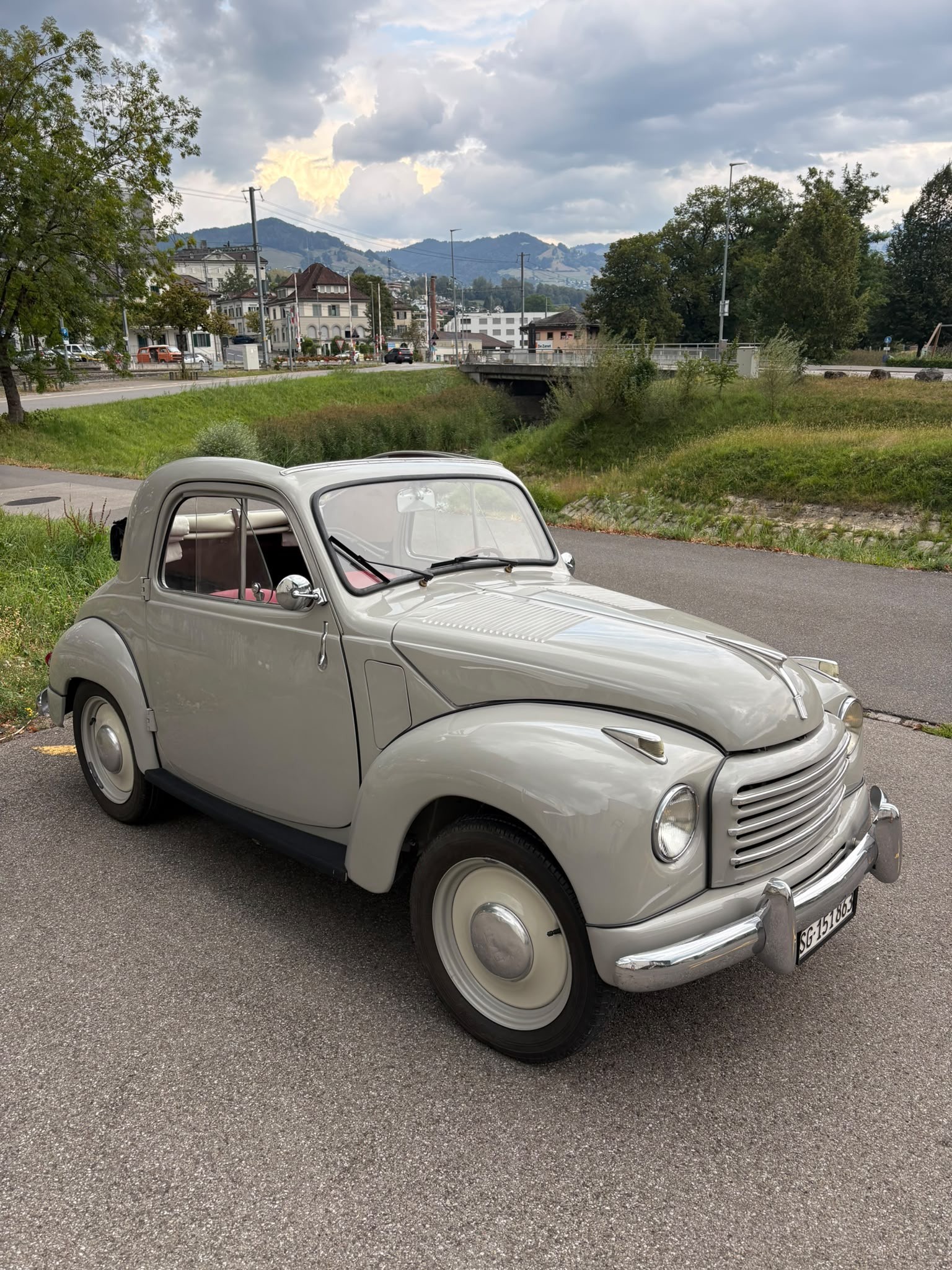 Car photo