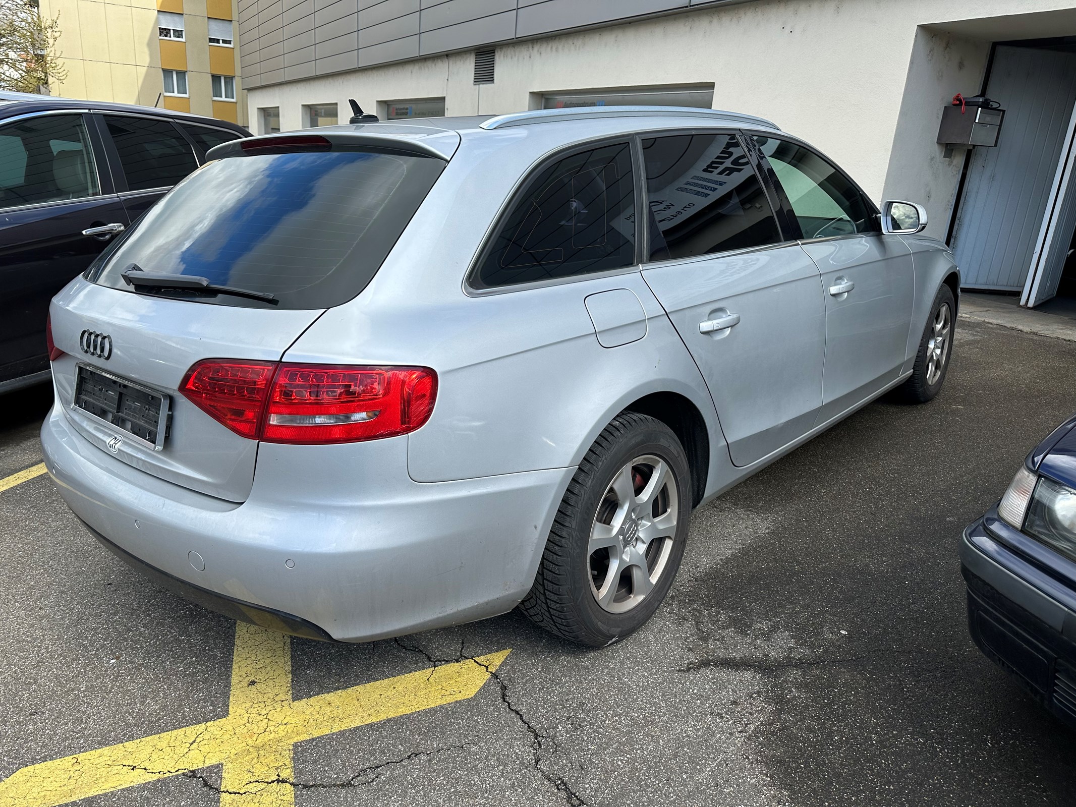 AUDI A4 Avant 2.0 TDI — slika 4