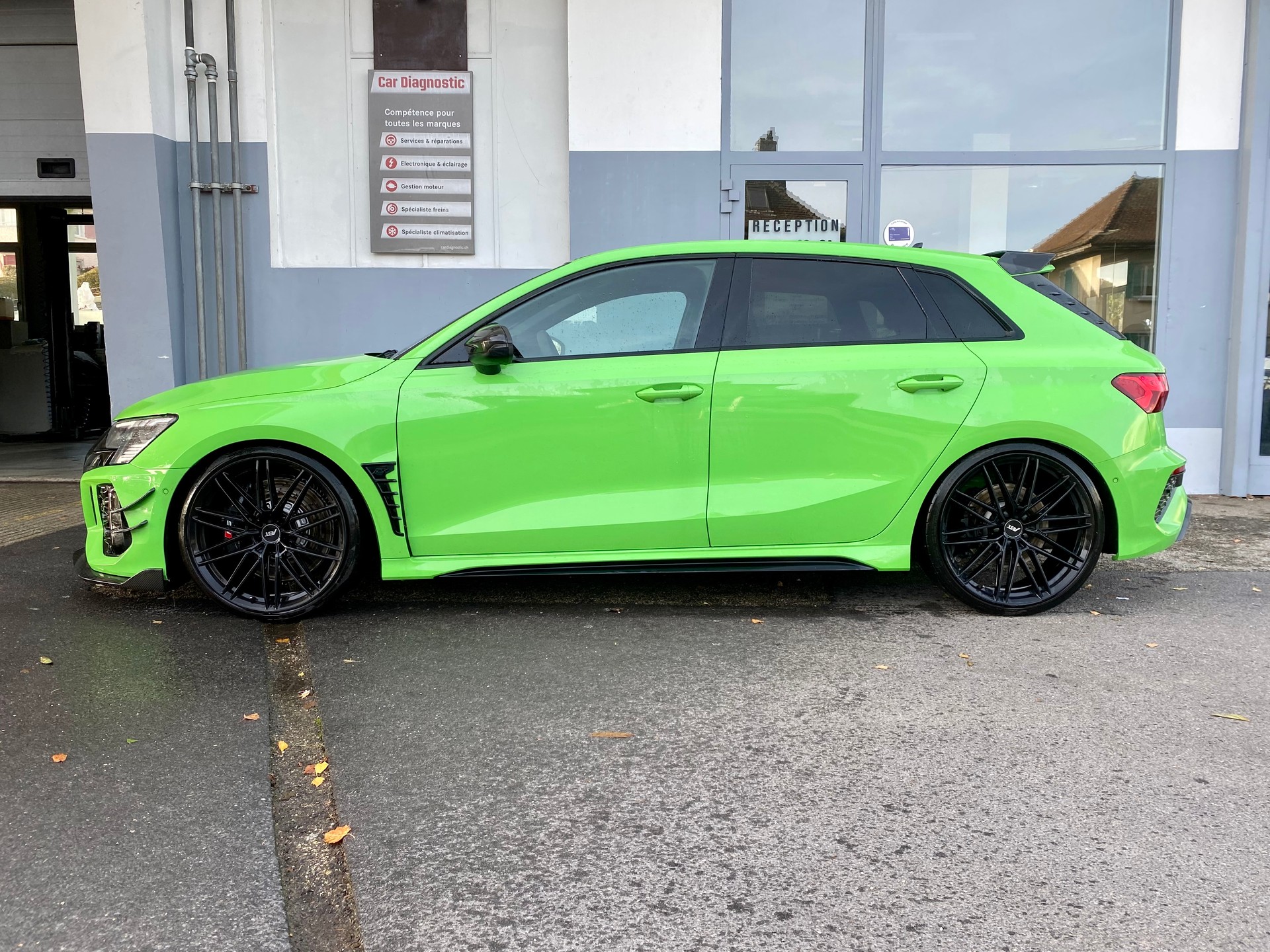 AUDI RS3 Sportback 2.5 TSI quattro ABT RS3-R 1 OF 200-showroom-element-1