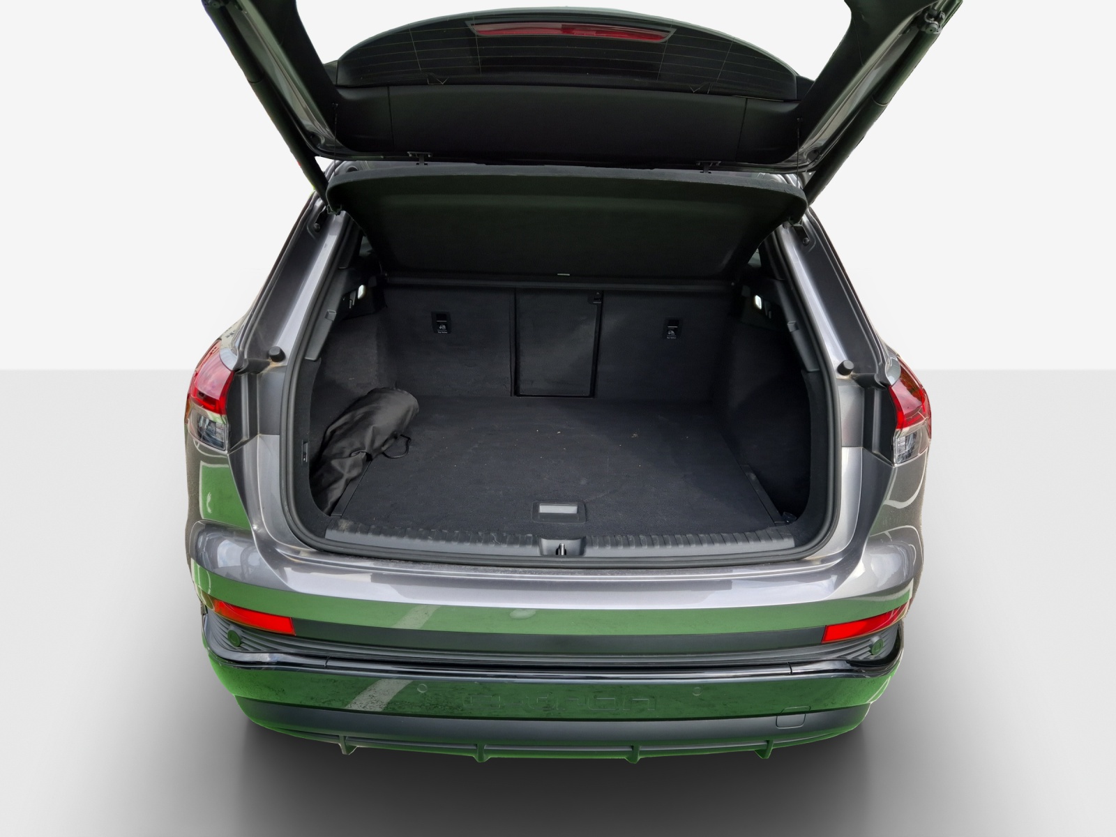 AUDI Q4 e-tron 45 quattro-image-9